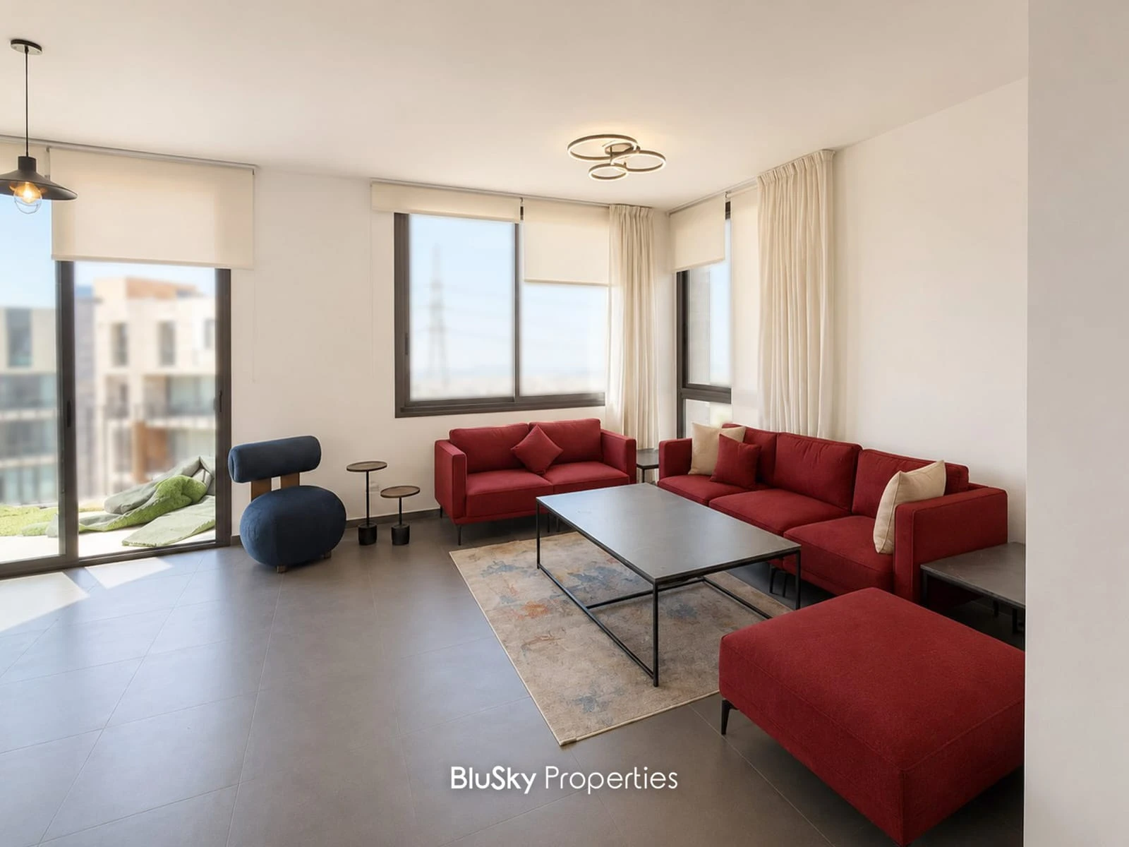 Apartment 175m² for Rent in Beit Meri