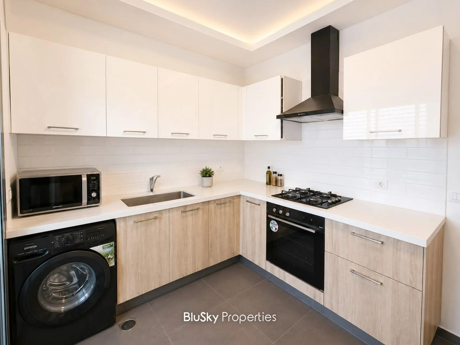 Apartment 175m² for Rent in Beit Meri — الصورة 3