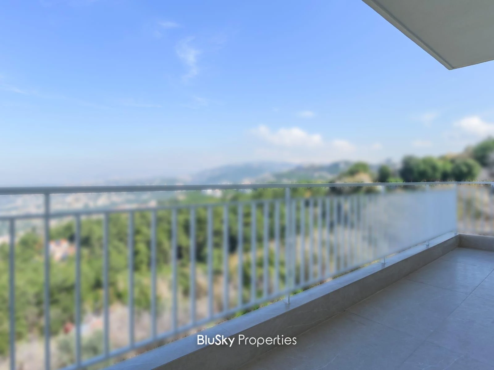 Apartment 190m² Sea View for Sale in Beit Meri — photo 3