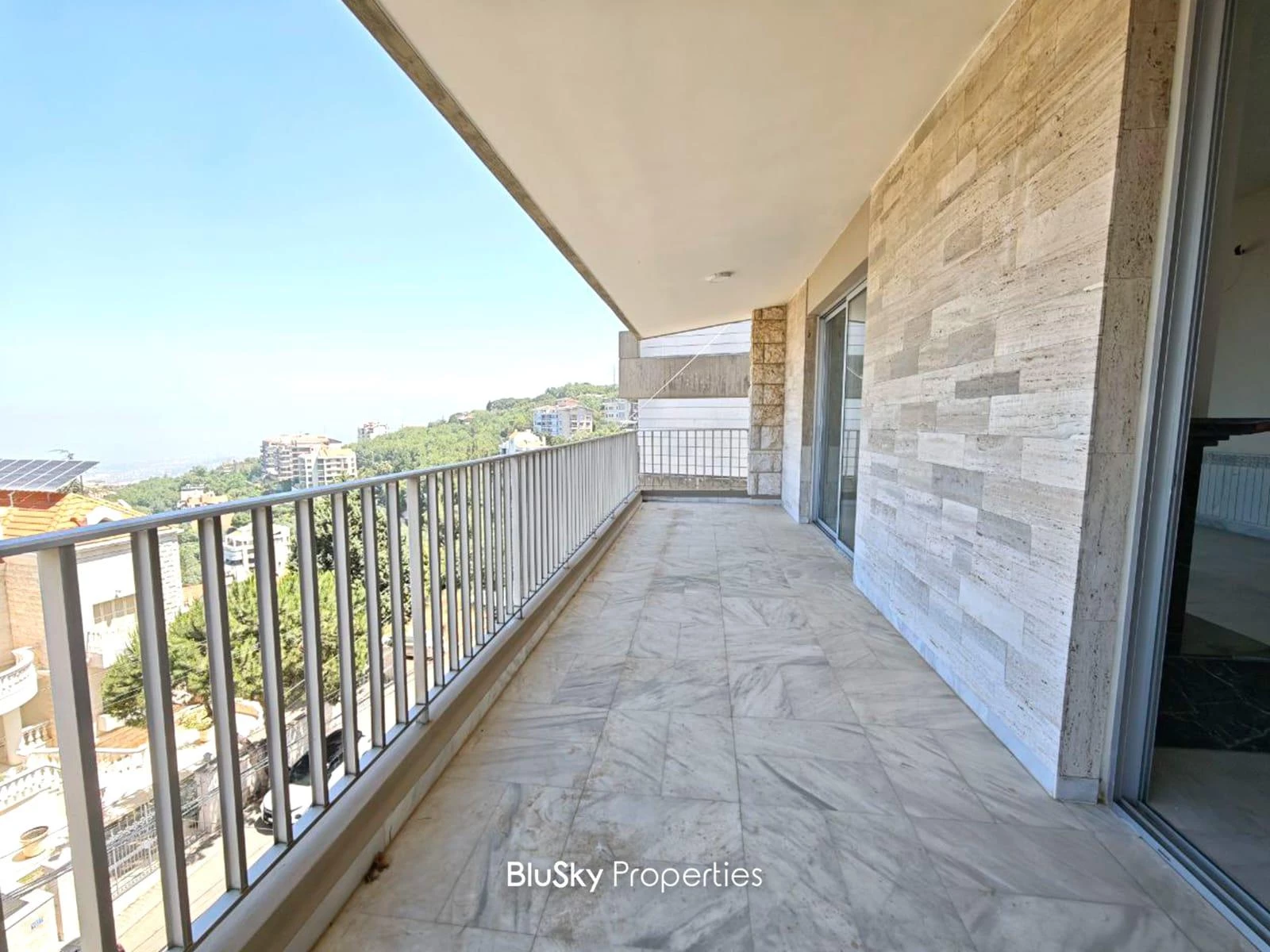 Apartment 200m² Balcony for Rent in Beit Meri — الصورة 2