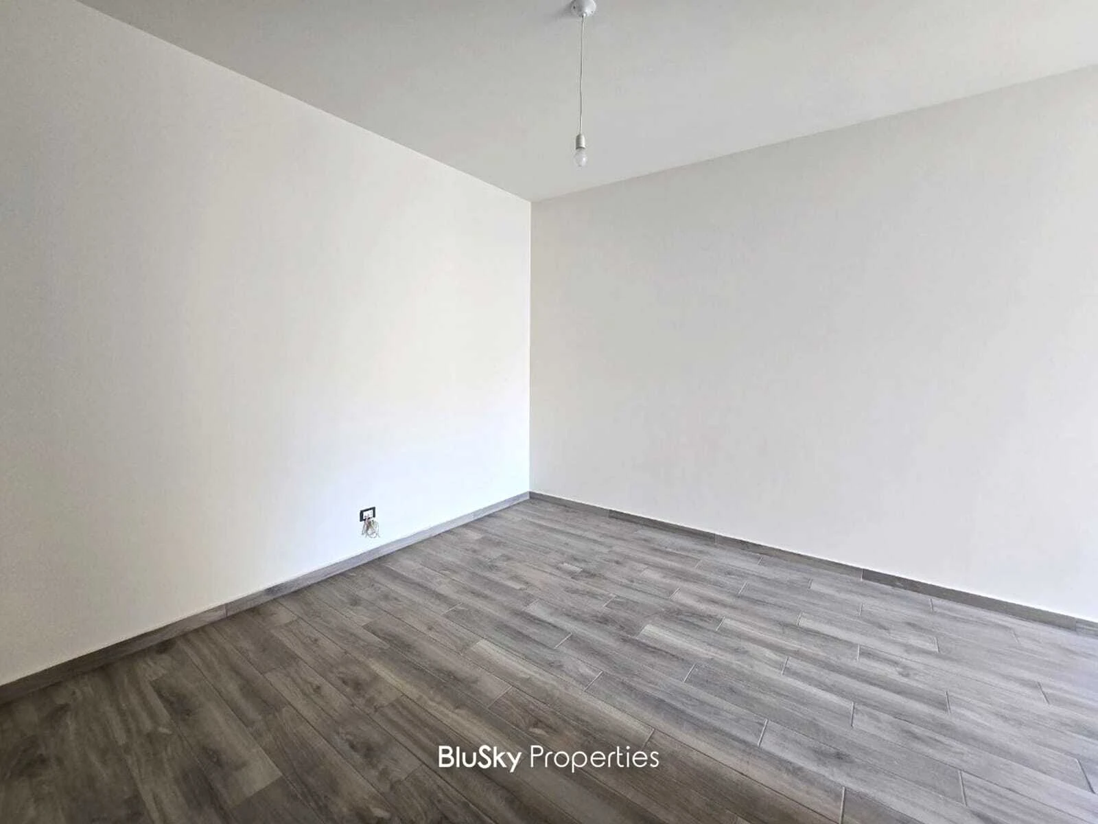 Apartment 200m² Mountain View for Sale in Beit Meri — الصورة 5