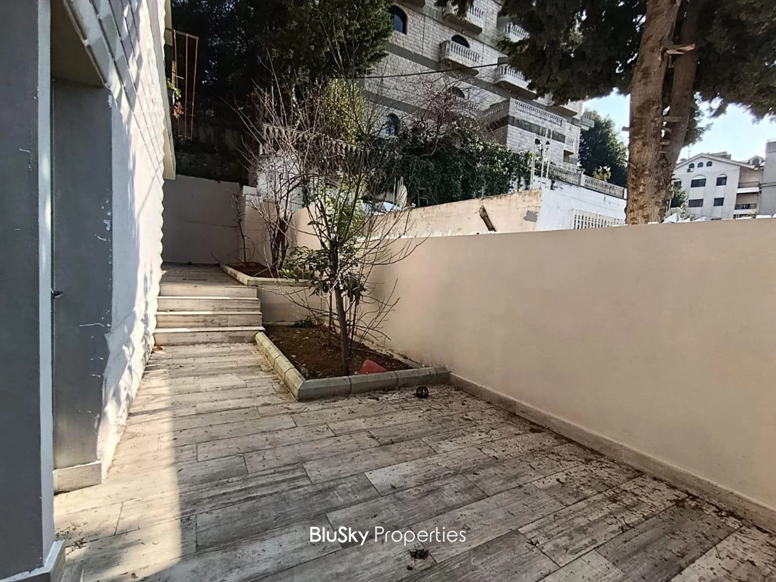 Apartment 200m² Terrace for Sale in Beit Meri — الصورة 2