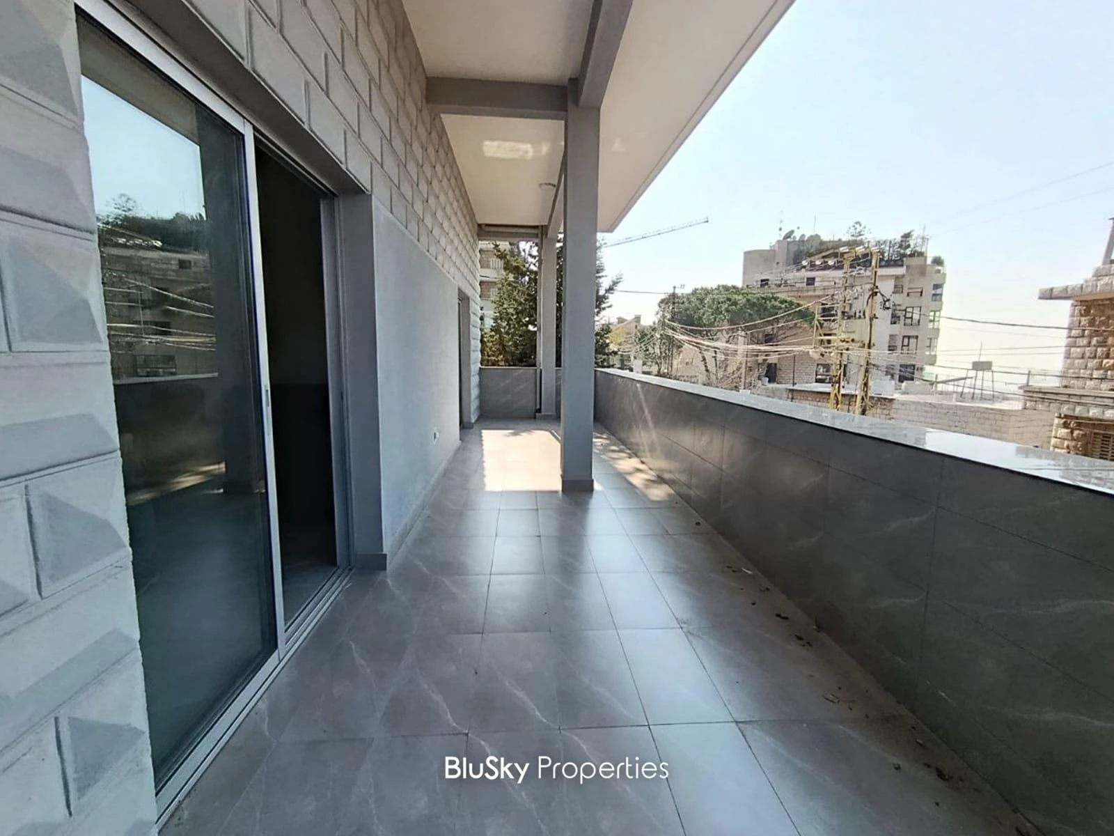 Apartment 200m² Terrace for Sale in Beit Meri — الصورة 3