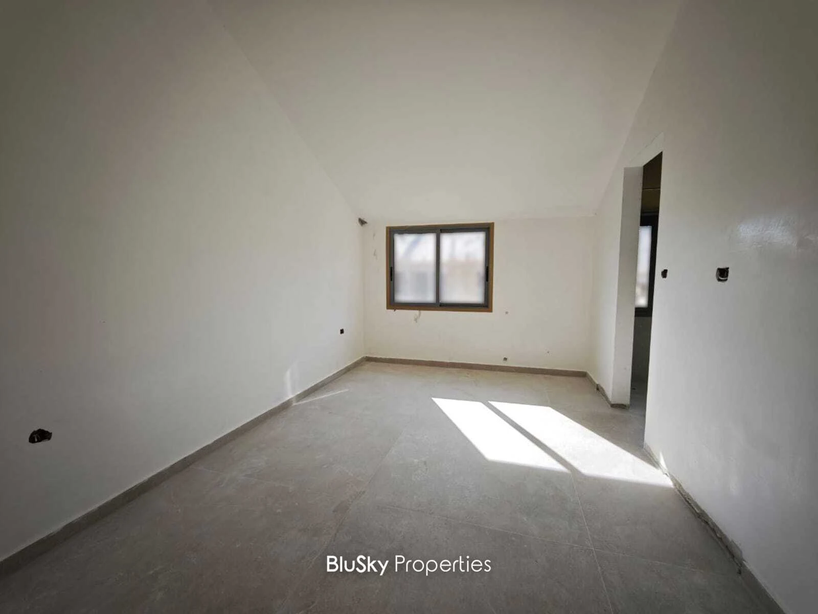 Apartment 200m² Balcony for Sale in Beit Meri — الصورة 5