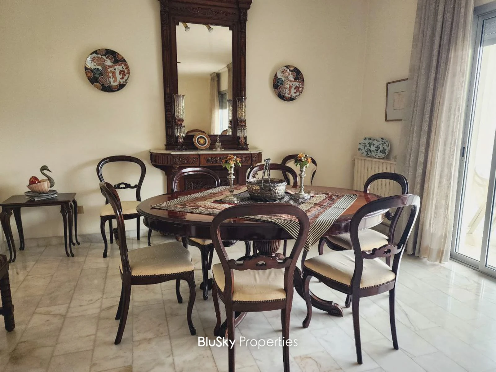 Apartment 220m² with Mountain View for Sale in Beit Meri — الصورة 3