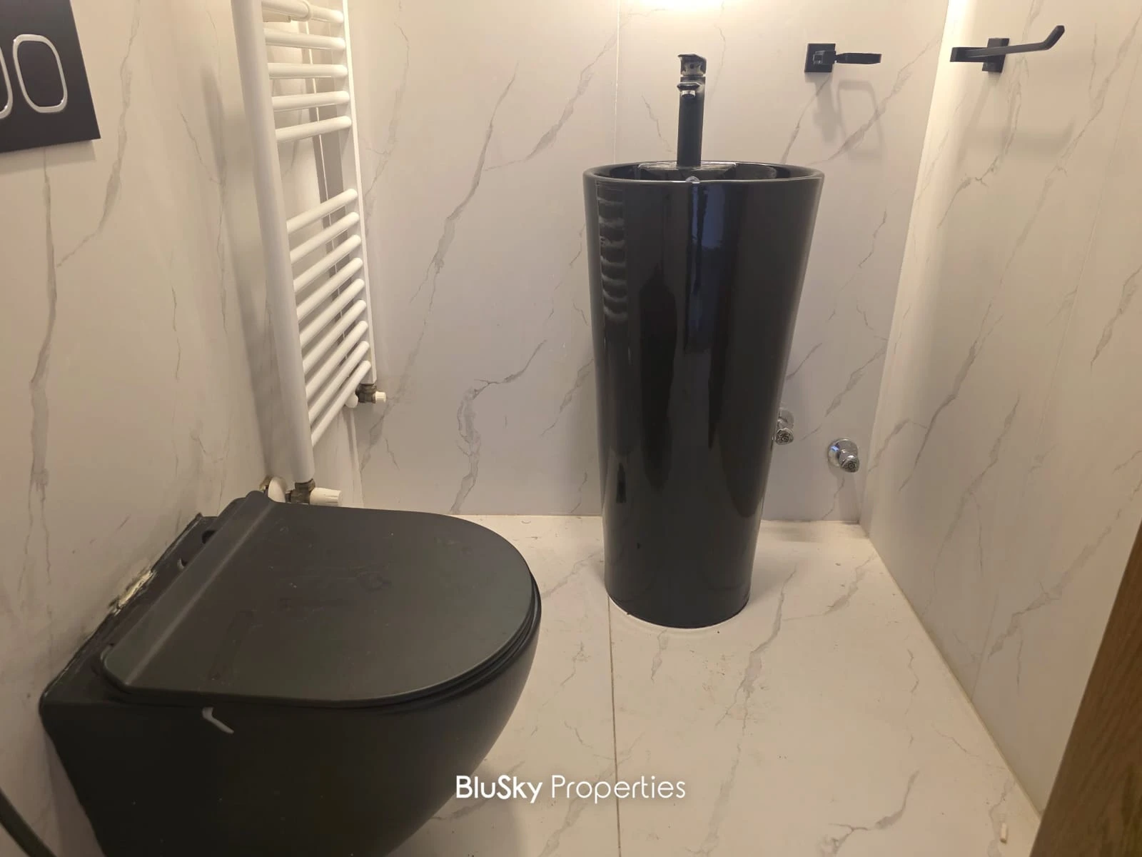Apartment 230m² with Mountain View for Rent in Beit Meri — الصورة 5