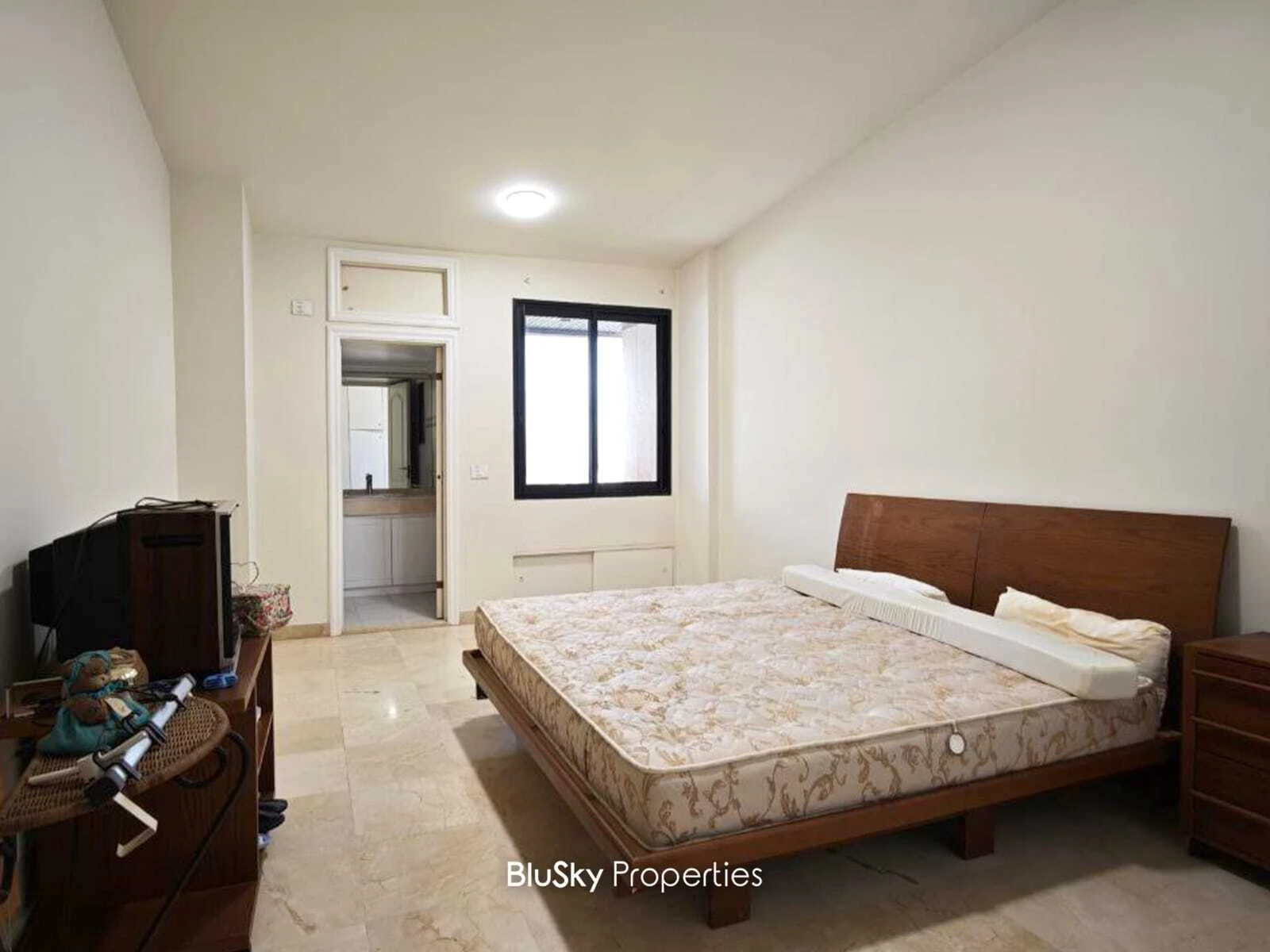 Apartment 230m² for Rent in Beit Meri — الصورة 3