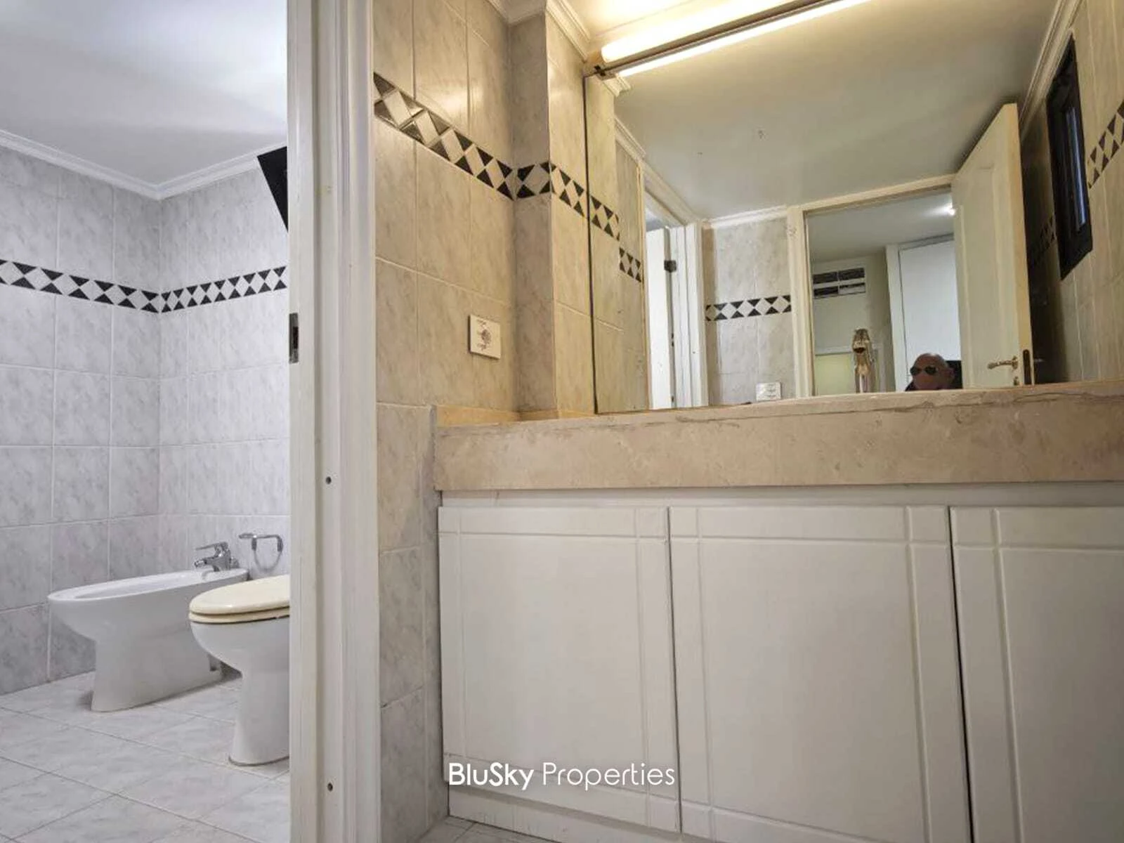 Apartment 230m² for Rent in Beit Meri — الصورة 5