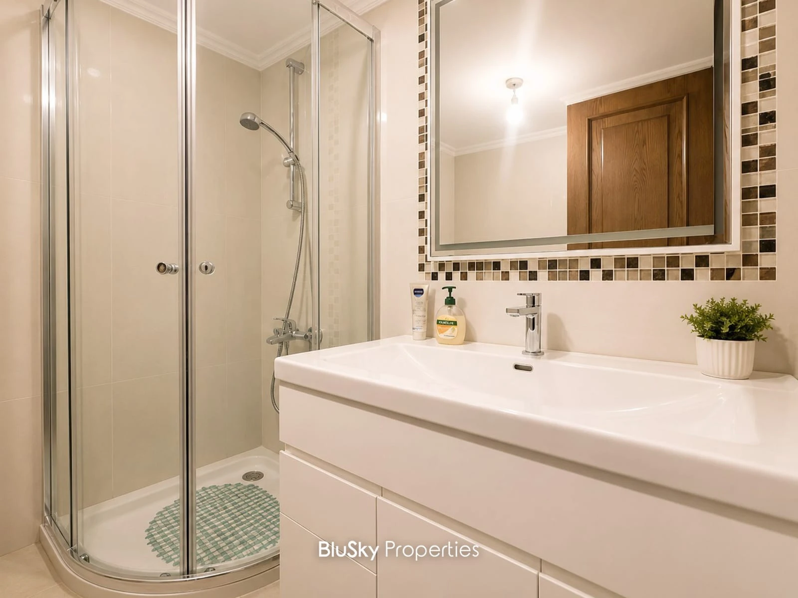 Apartment 240m² with Sea View for Sale in Beit Meri — photo 5