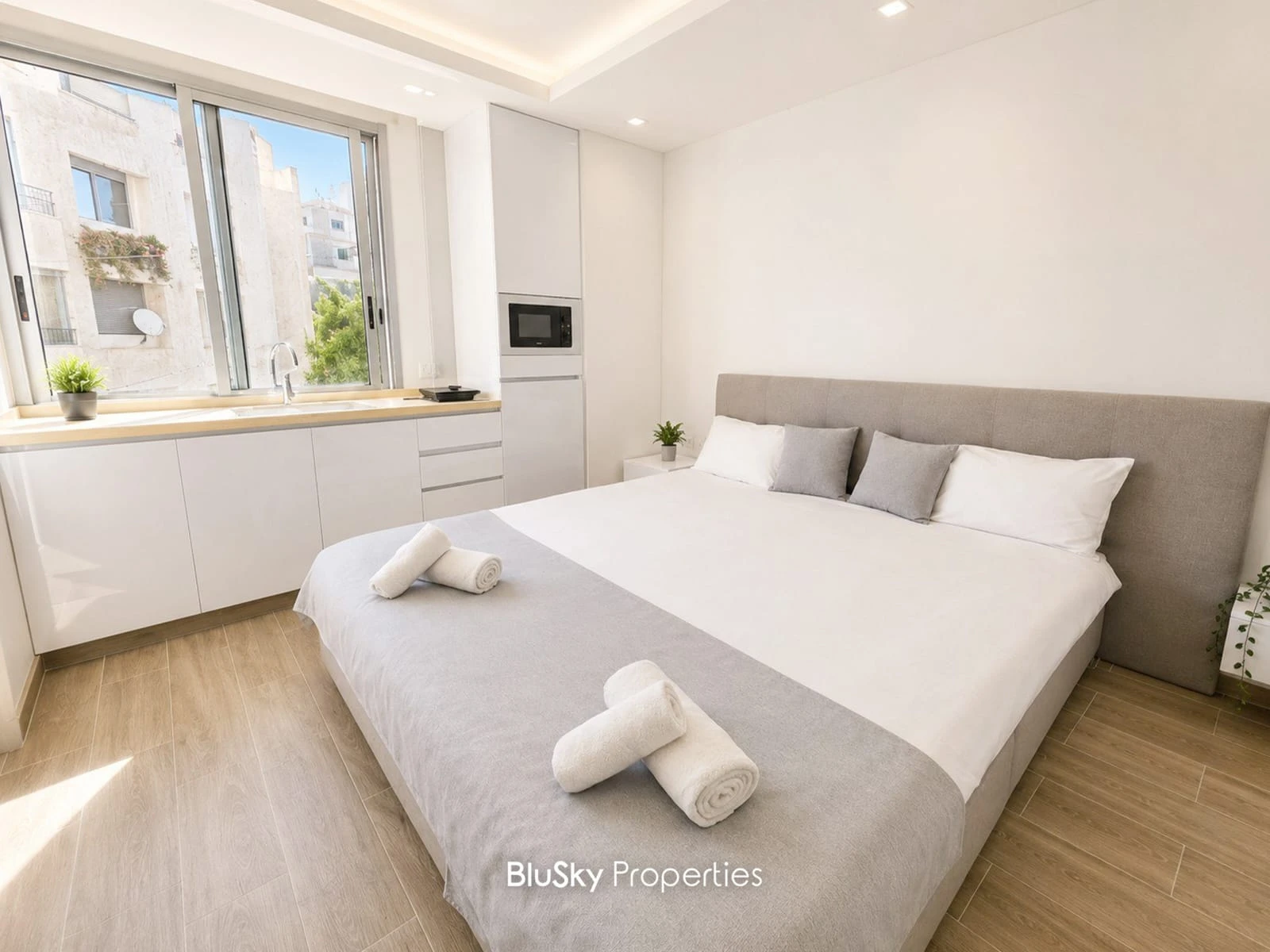 Apartment 25m² for Rent in Beit Meri