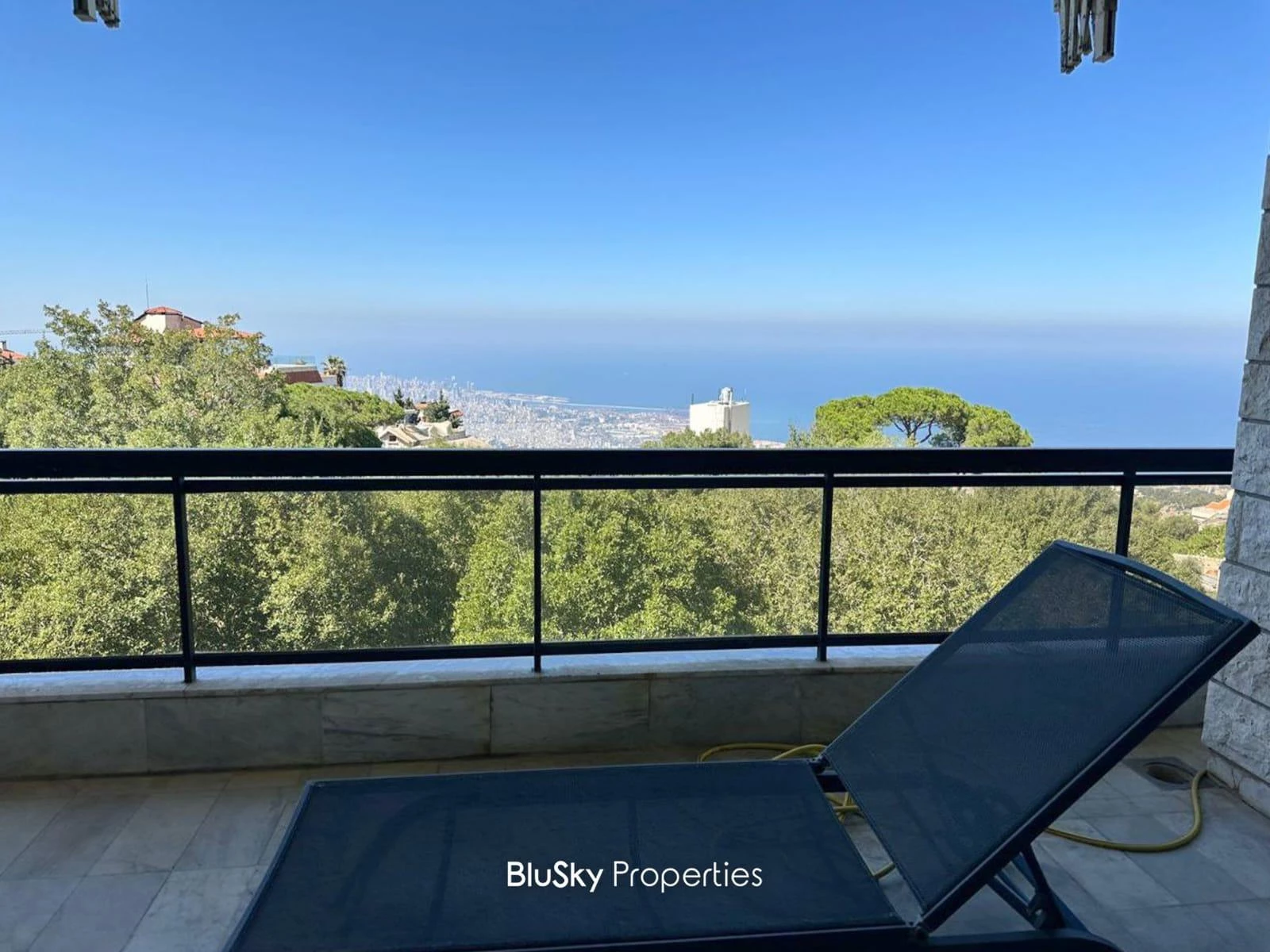 Apartment 280m² Sea View for Rent in Beit Meri — الصورة 2