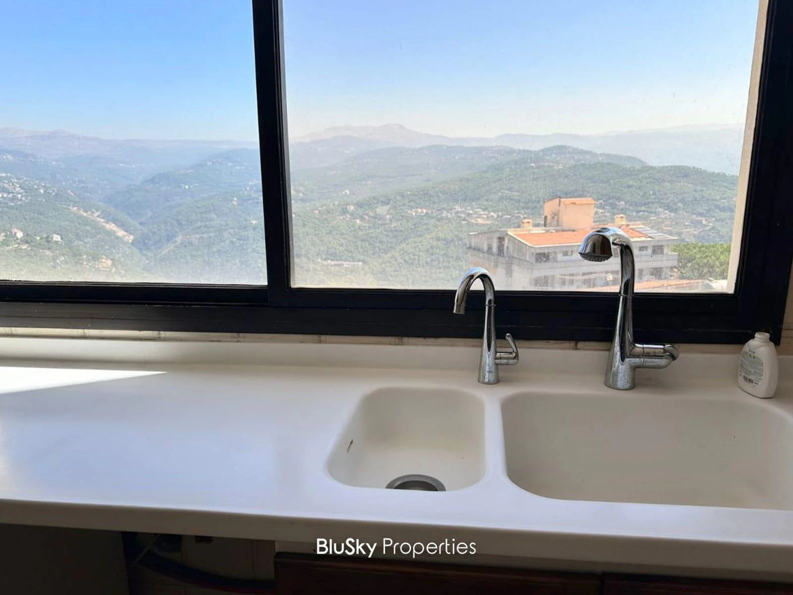 Apartment 280m² Sea View for Rent in Beit Meri — الصورة 4