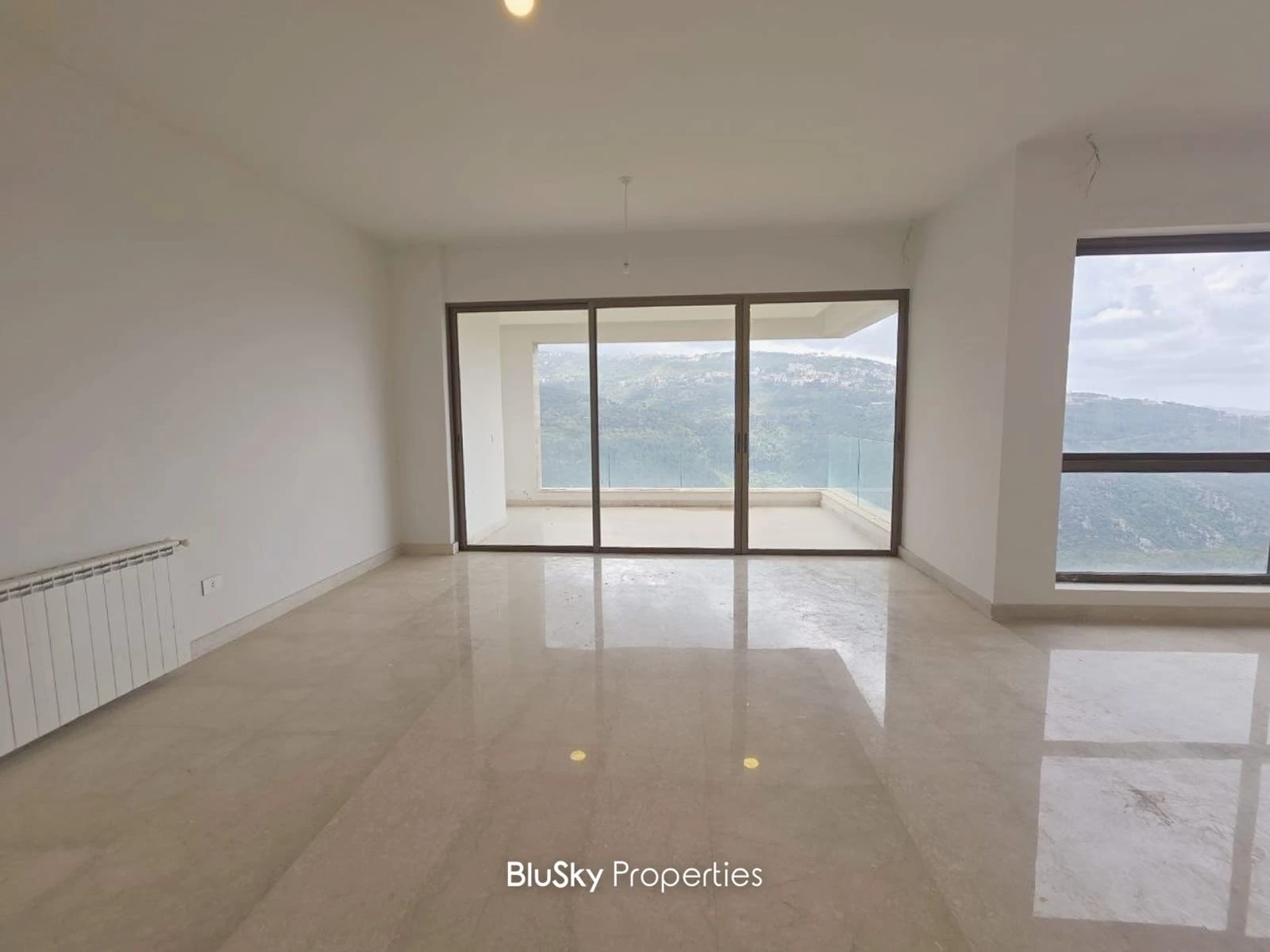 Duplex 298m² with Terrace for Sale in Beit Meri — الصورة 2