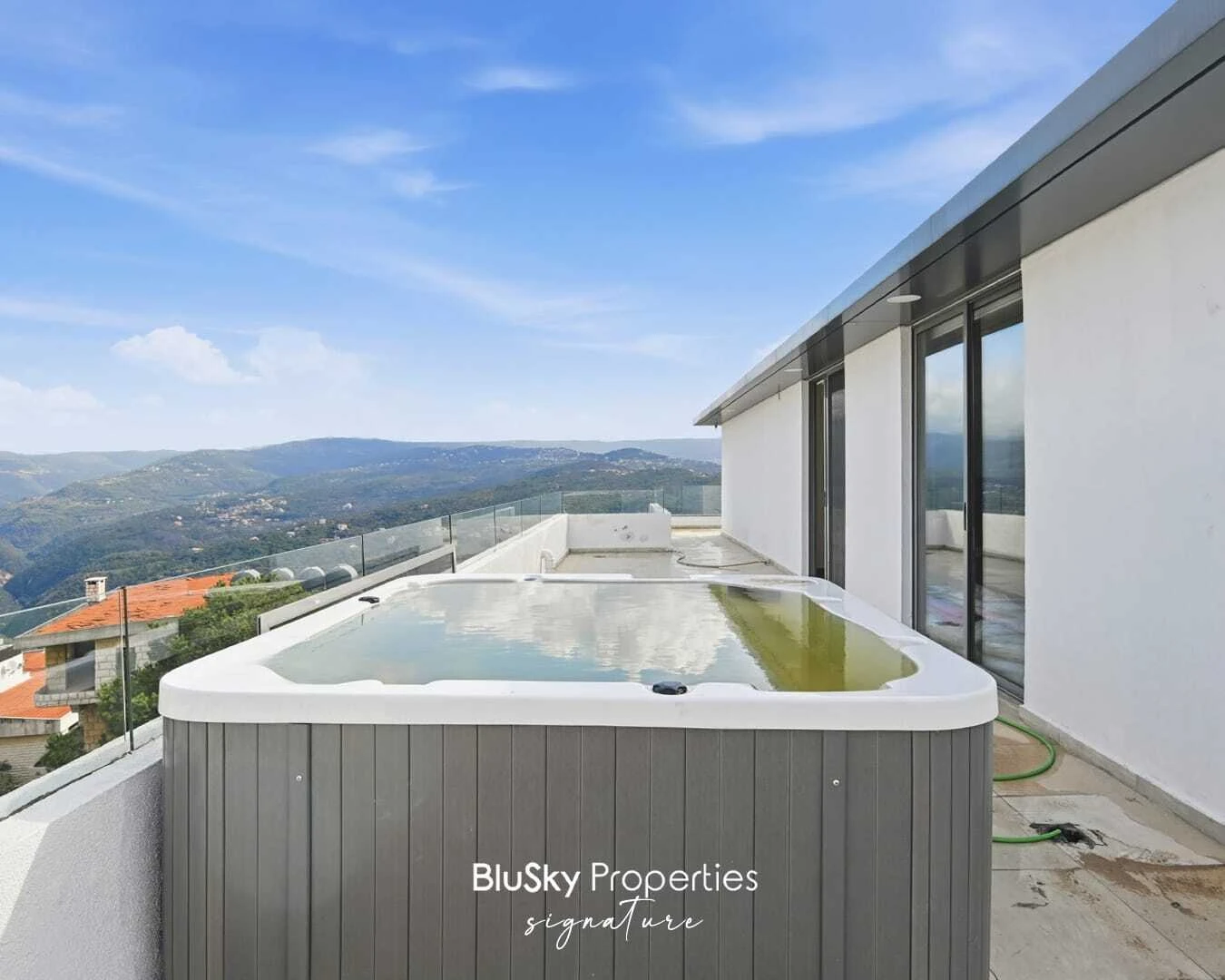 Apartment 350m² with Terrace for Rent in Beit Meri — الصورة 2