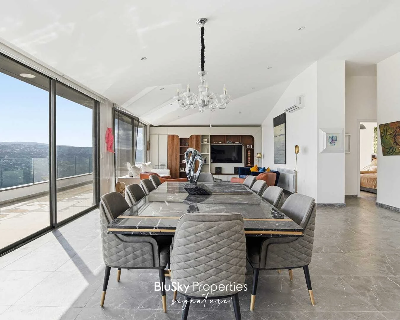 Apartment 350m² with Terrace for Rent in Beit Meri — الصورة 5