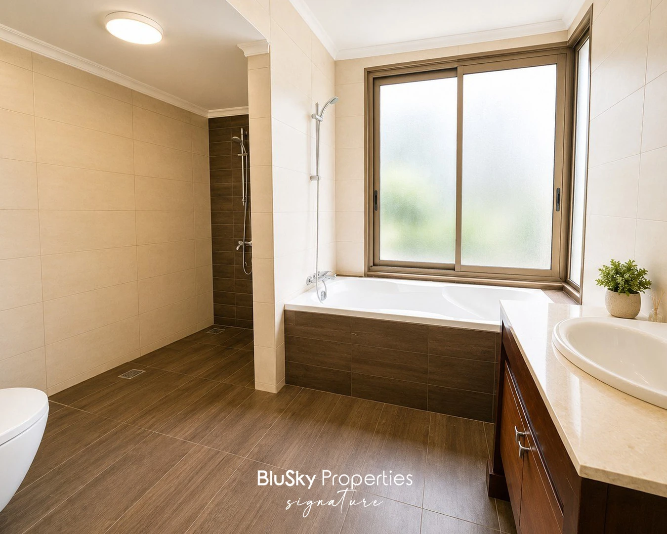 Apartment 500m² with Garden for Rent in Beit Meri — الصورة 5