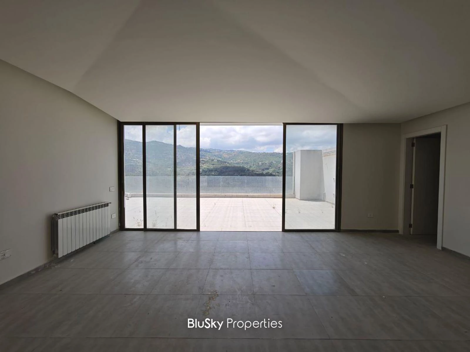Duplex 500m² Terrace for Sale in Beit Meri — الصورة 2