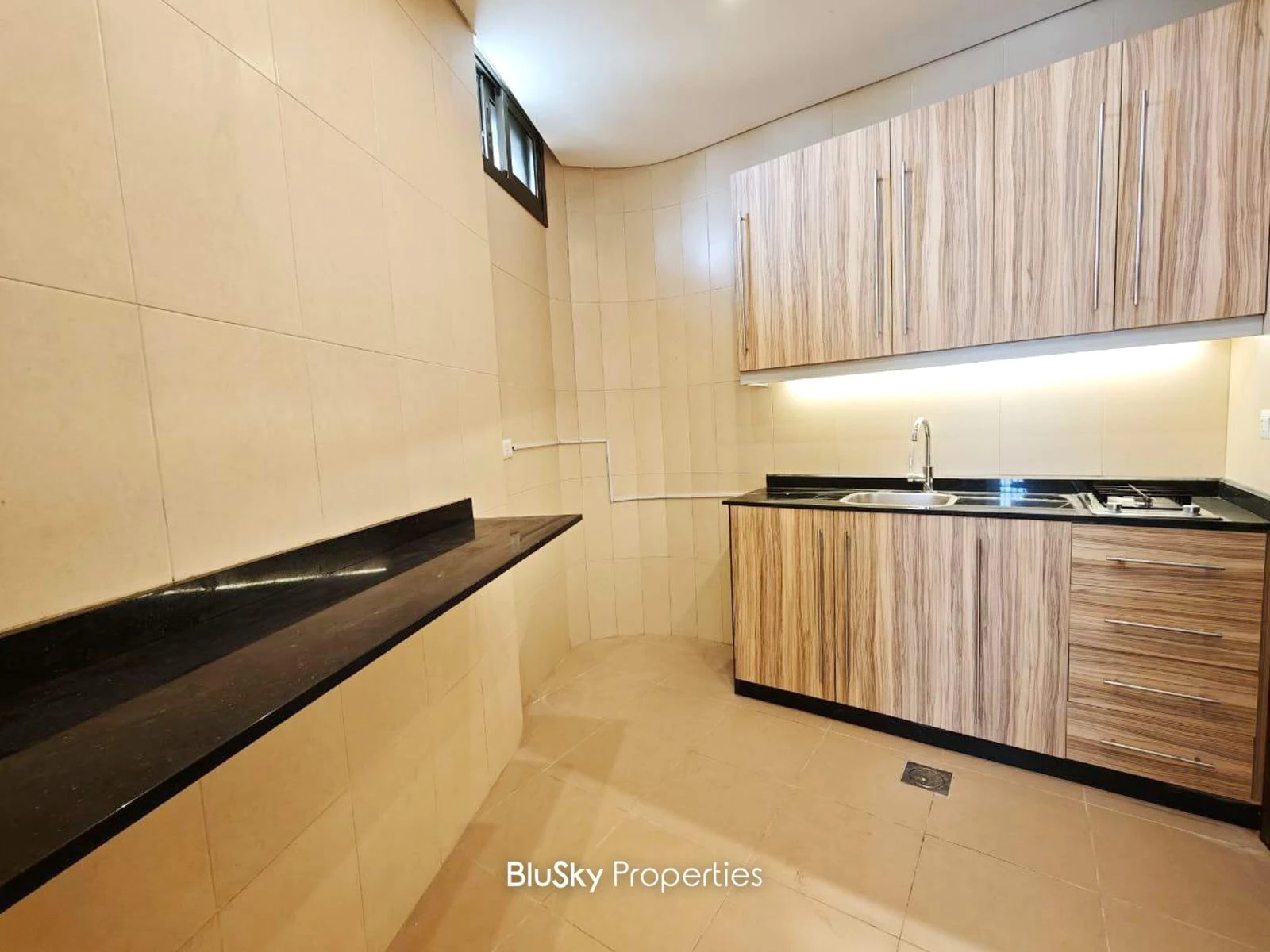 Apartment 65m² Mountain View for Rent in Beit Meri — الصورة 3