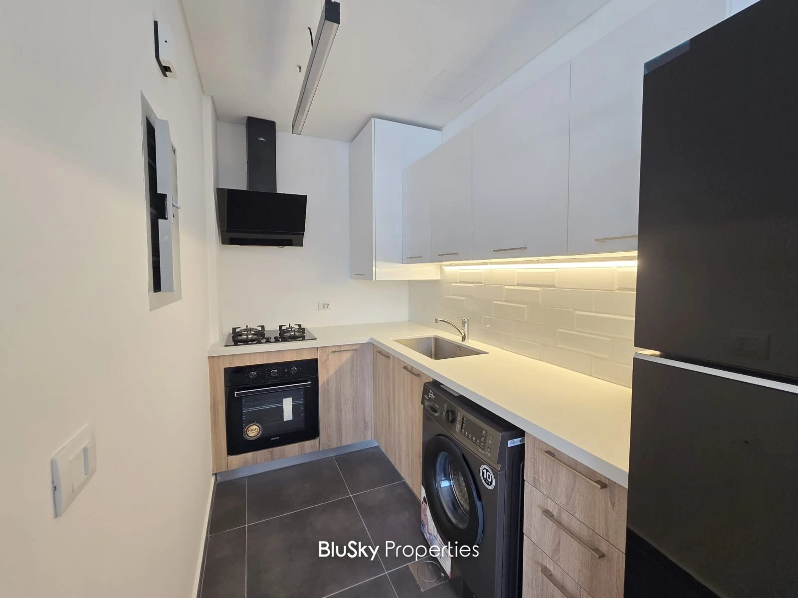 Apartment 80m² with Mountain View for Rent in Beit Meri — الصورة 4