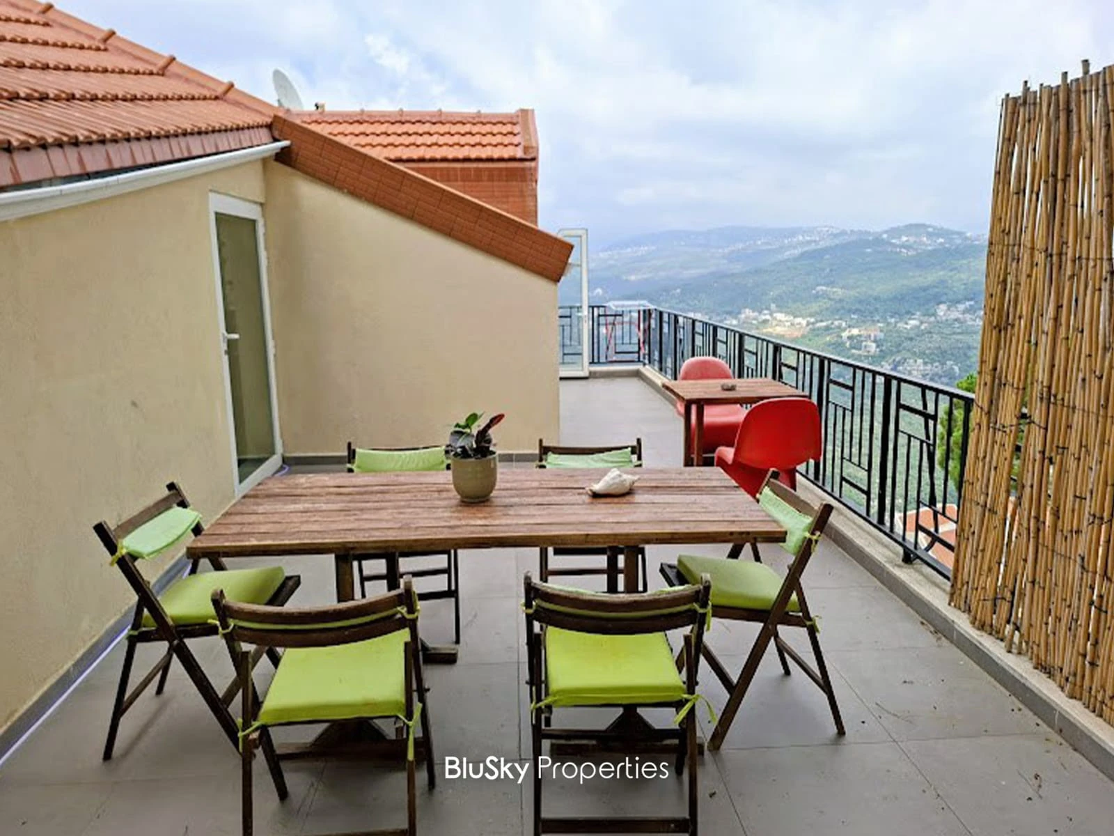 Apartment 86m² with Terrace for Rent in Beit Meri — الصورة 3