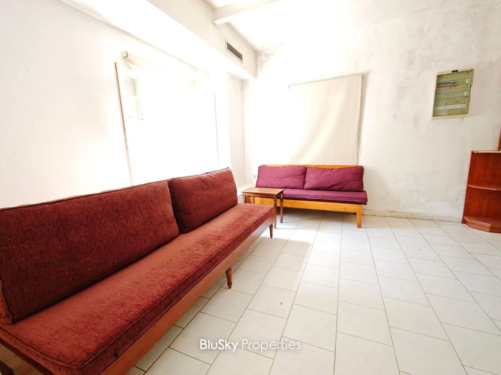 Apartment 90m² Terrace for Rent in Beit Meri