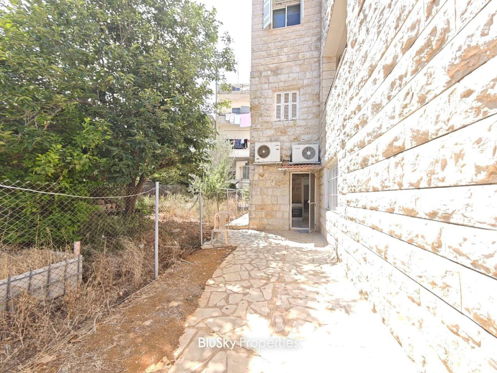 Apartment 90m² Terrace for Rent in Beit Meri — الصورة 2