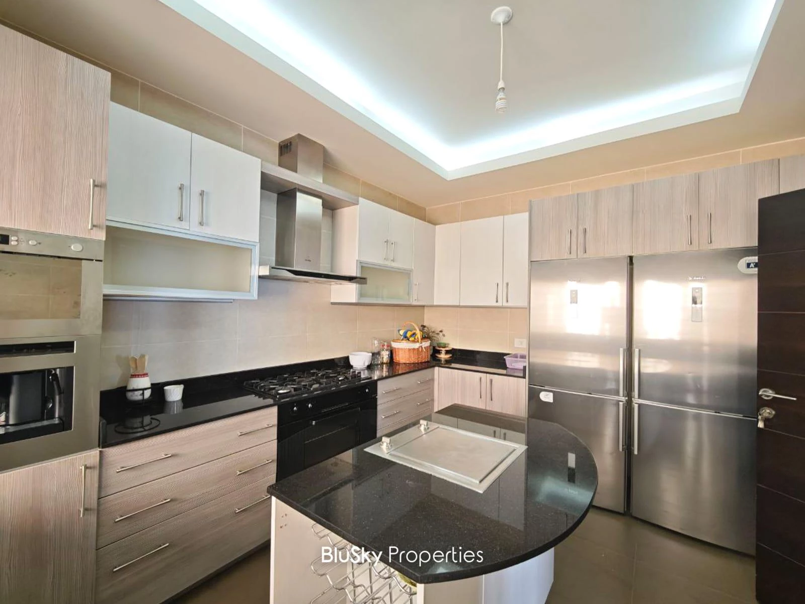 Apartment 300m² Sea View for Rent in Beit Meri — الصورة 4