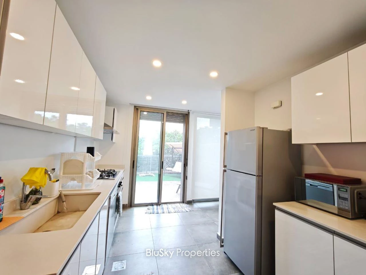 Apartment 184m² Terrace for Rent in Beit Misk — photo 4