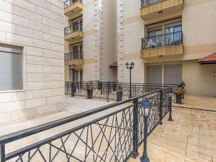 Apartment 100m² Balcony for Rent in Bolonia — photo 5