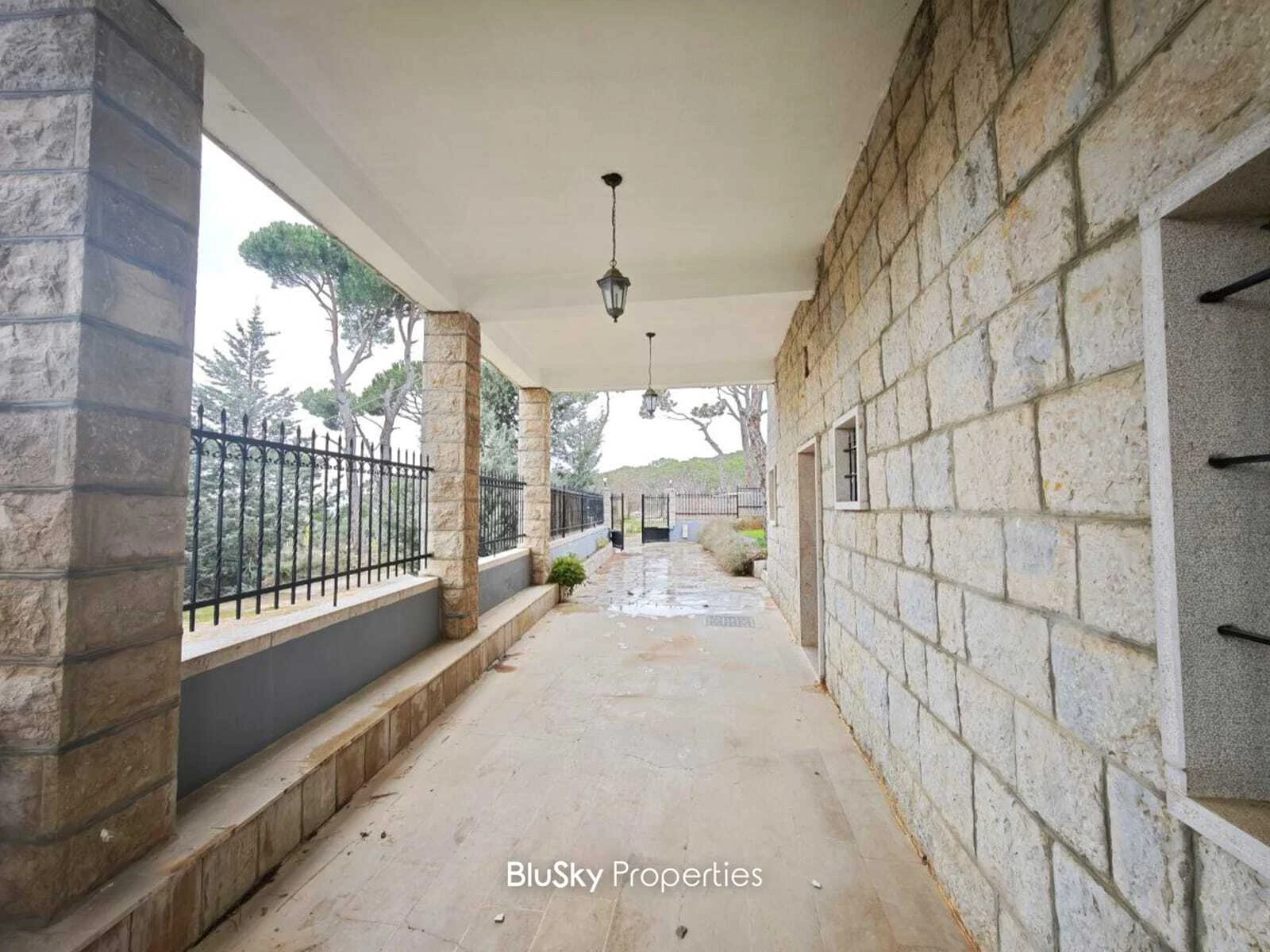 Apartment 150m² with Terrace for Rent in Bolonia — الصورة 2