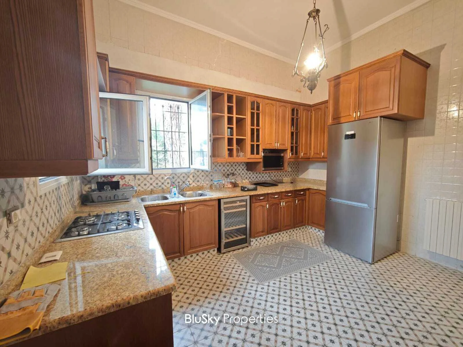 Apartment 150m² with Terrace for Rent in Bolonia — الصورة 3