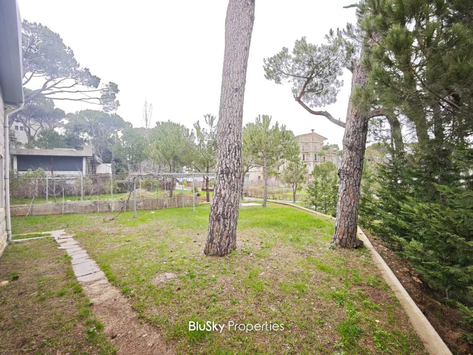 Apartment 150m² with Terrace for Rent in Bolonia — الصورة 4