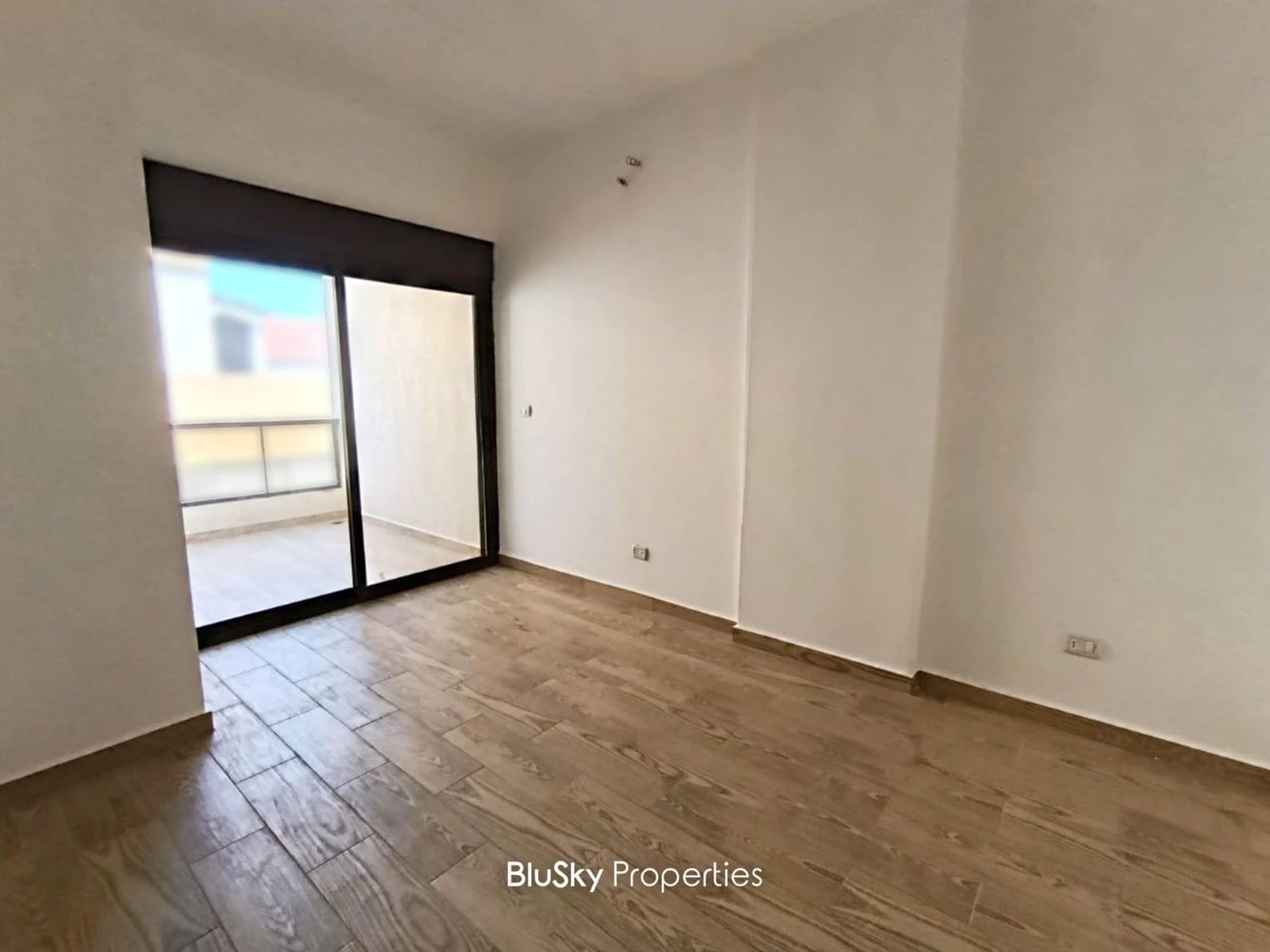 Apartment 100m² for Sale in Bouar — photo 3