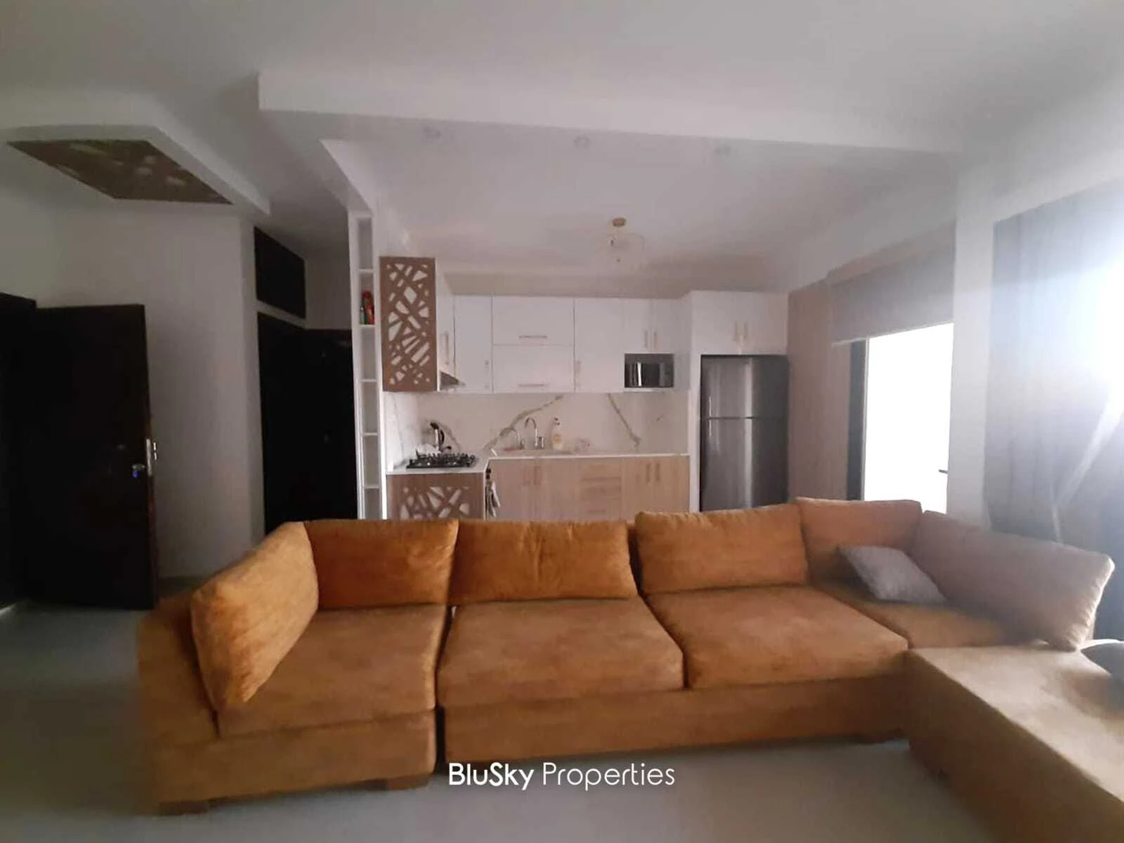 Apartment 100m² Sea View for Sale in Bouar — الصورة 2
