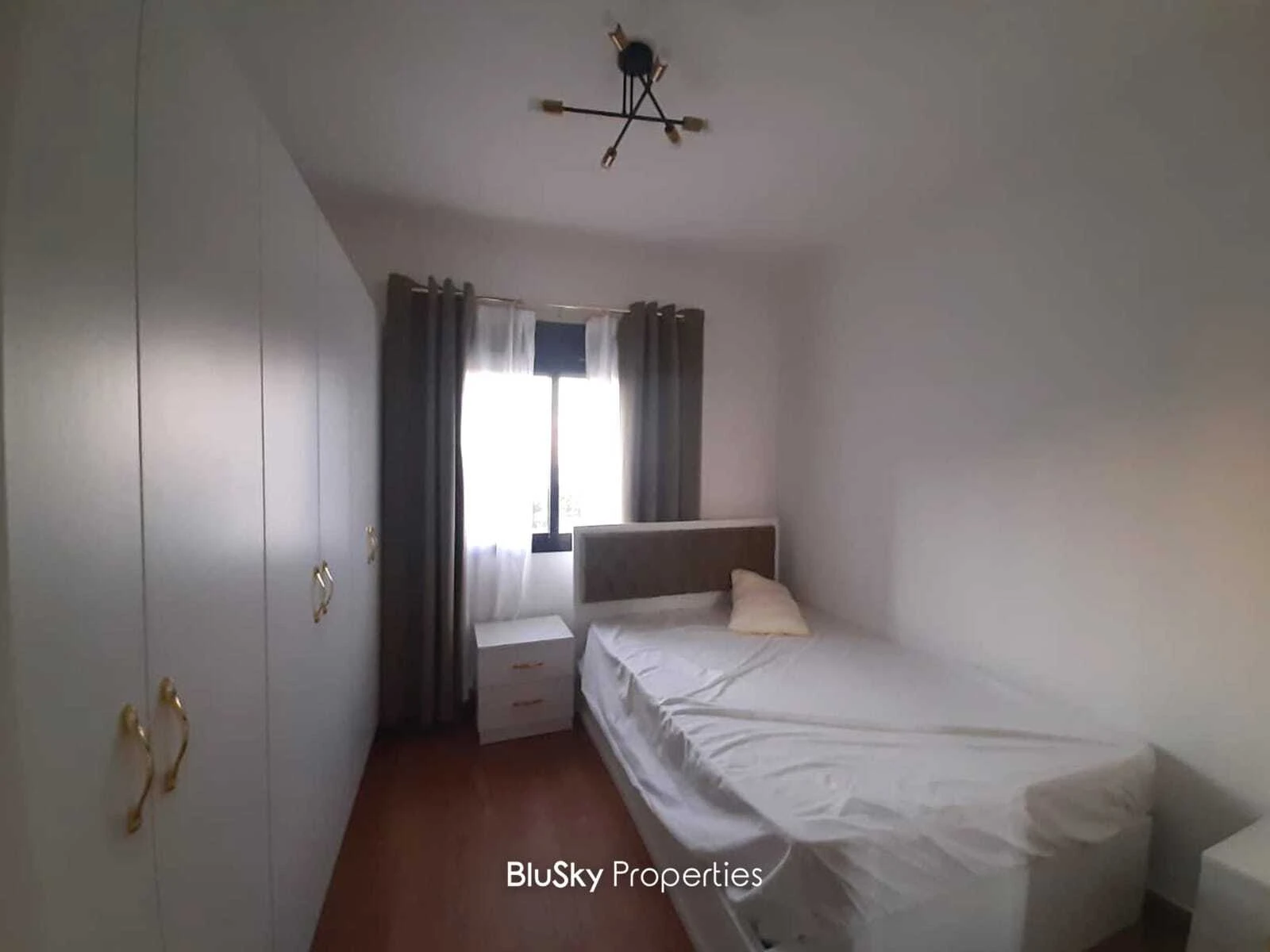 Apartment 100m² Sea View for Sale in Bouar — الصورة 4