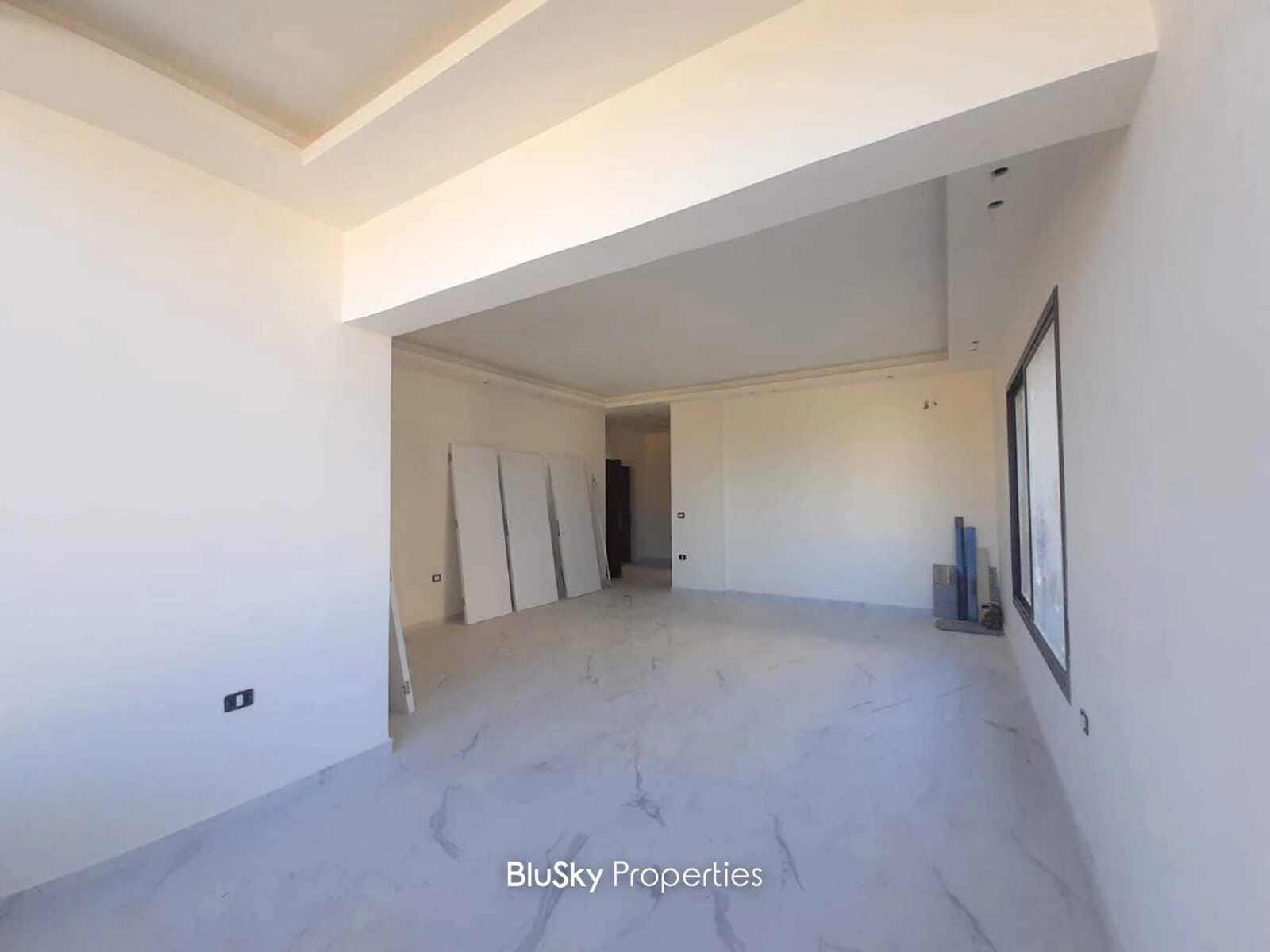 Apartment 110m² Sea View for Sale in Bouar — الصورة 2