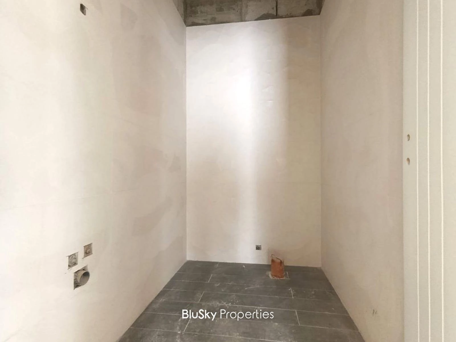 Apartment 110m² Mountain View for Sale in Bouar — الصورة 5