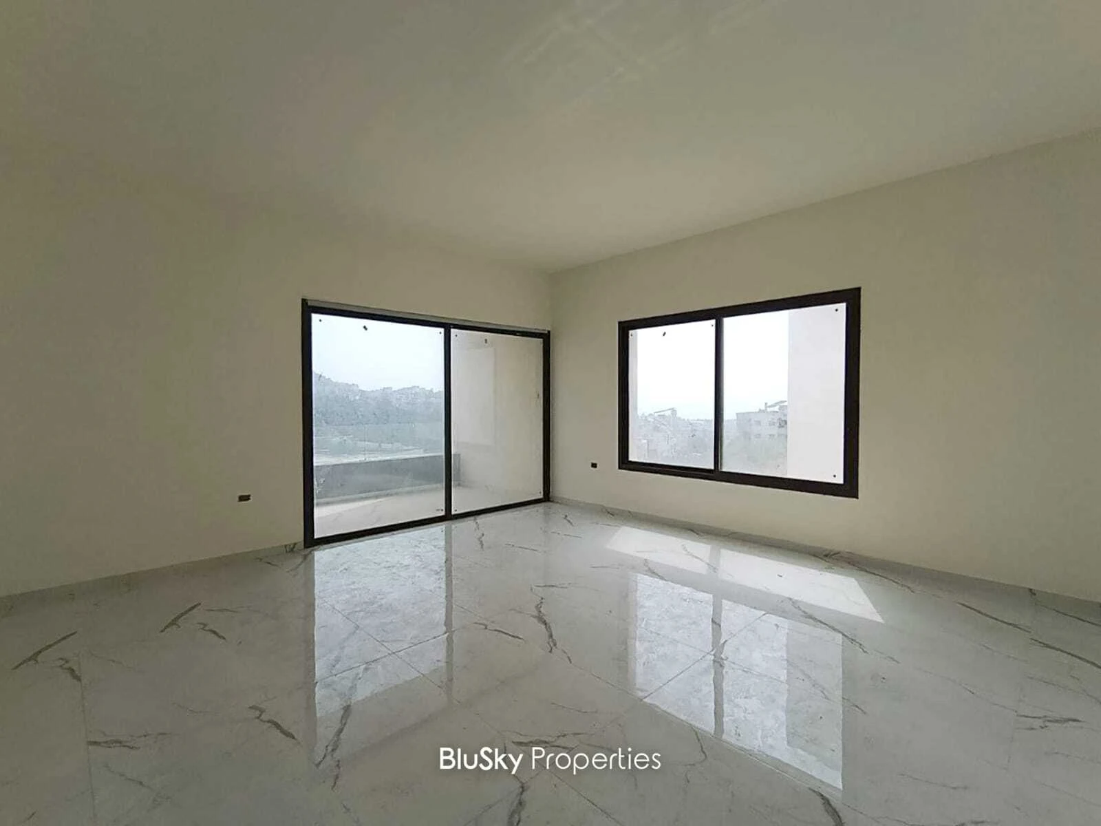 Apartment 110m² City View for Sale in Bouar