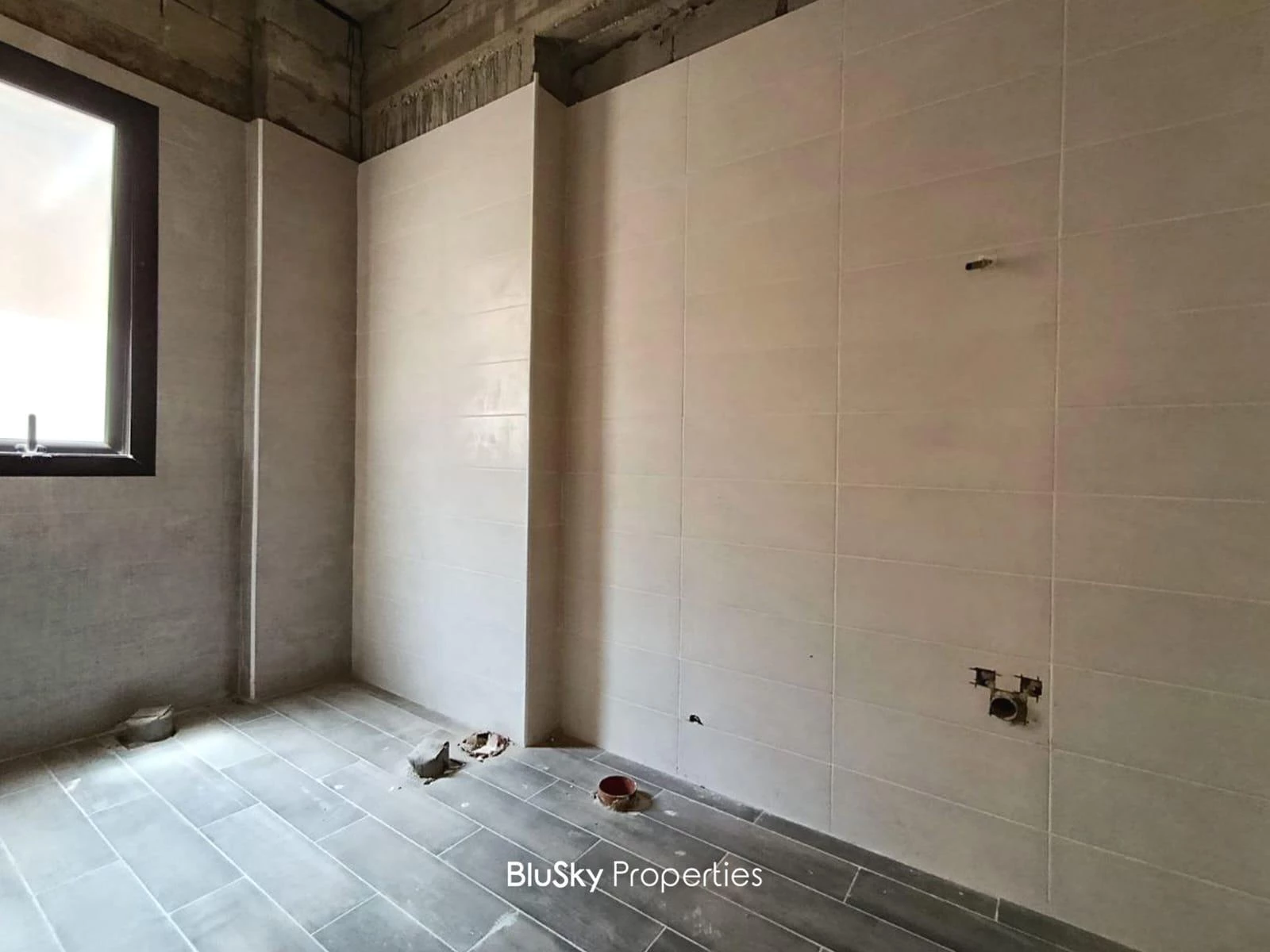 Apartment 145m² Terrace for Sale in Bouar — الصورة 4