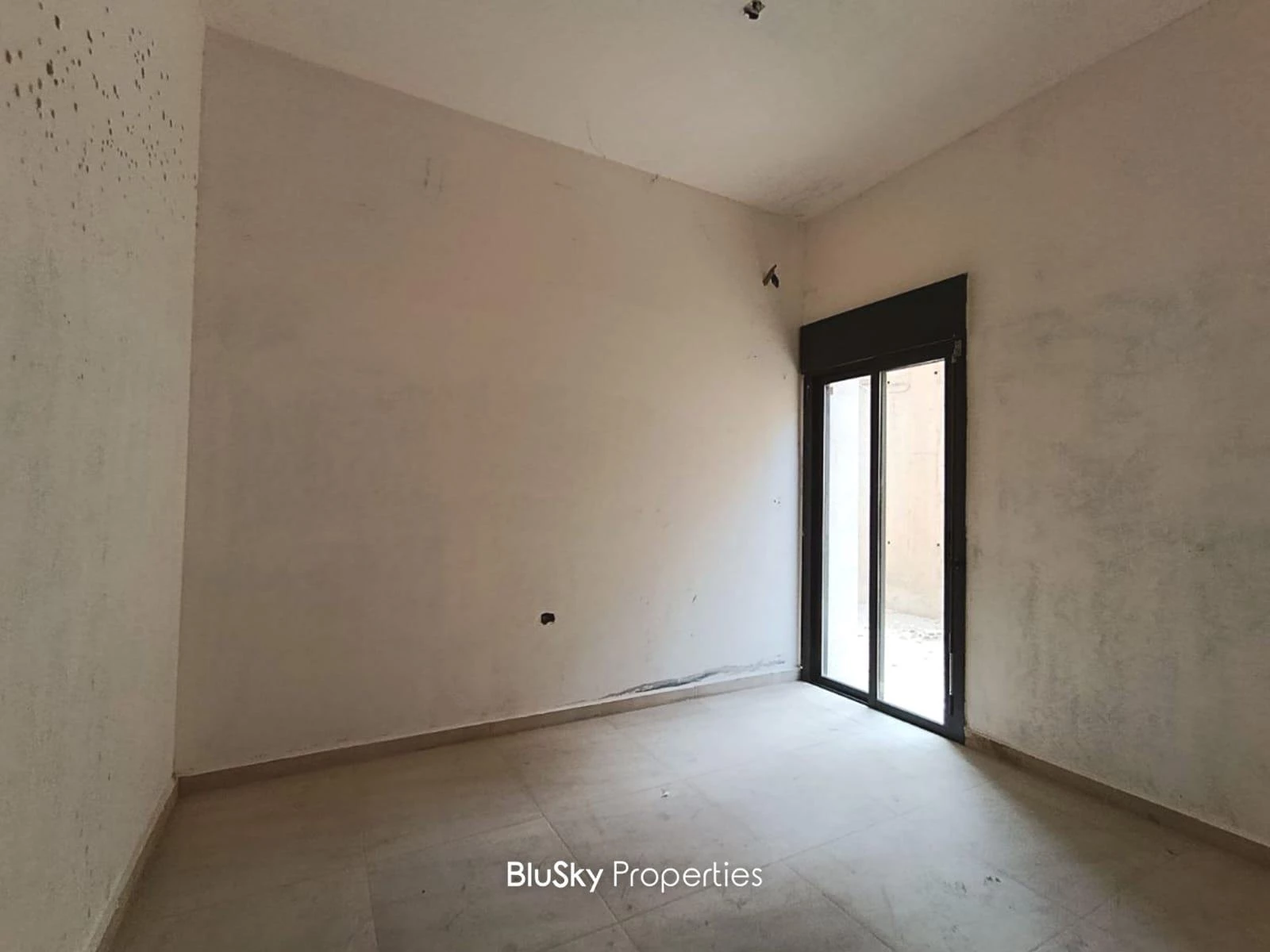 Apartment 145m² Terrace for Sale in Bouar — الصورة 5