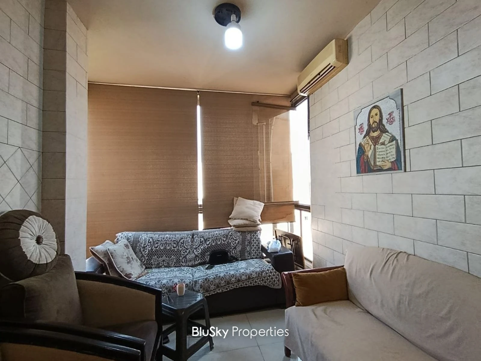 Apartment 180m² for Sale in Bouar — الصورة 3