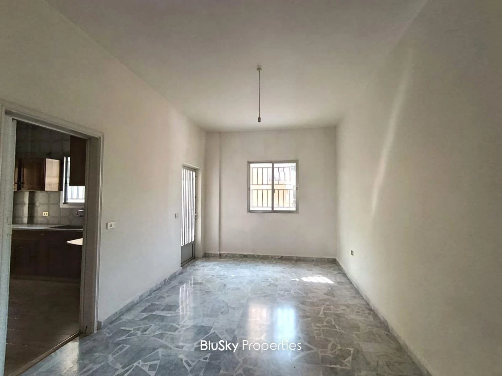 Apartment 200m² for Sale in Bouar