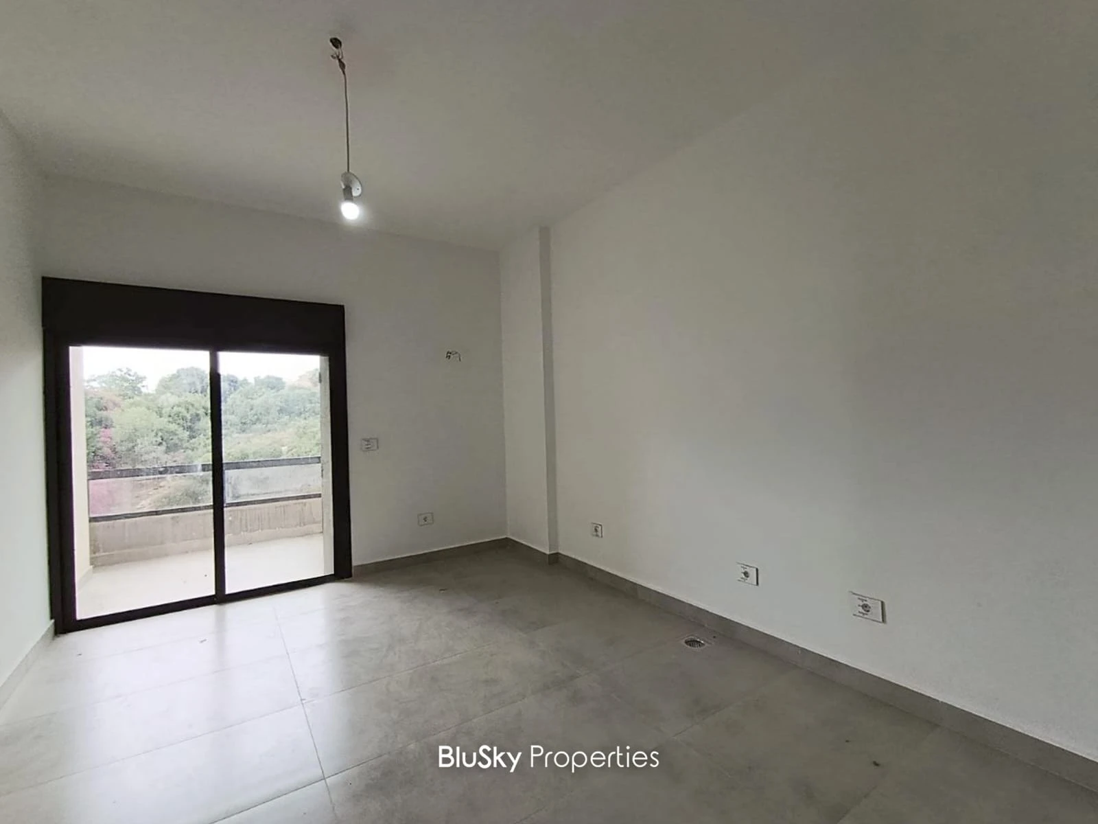 Apartment 225m² with Sea View for Sale in Bouar — الصورة 4