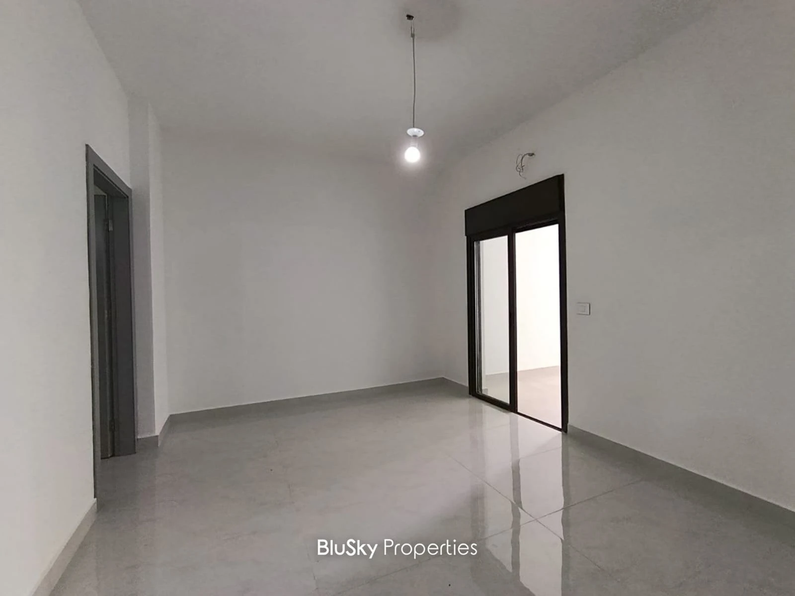 Apartment 225m² with Sea View for Sale in Bouar — الصورة 5
