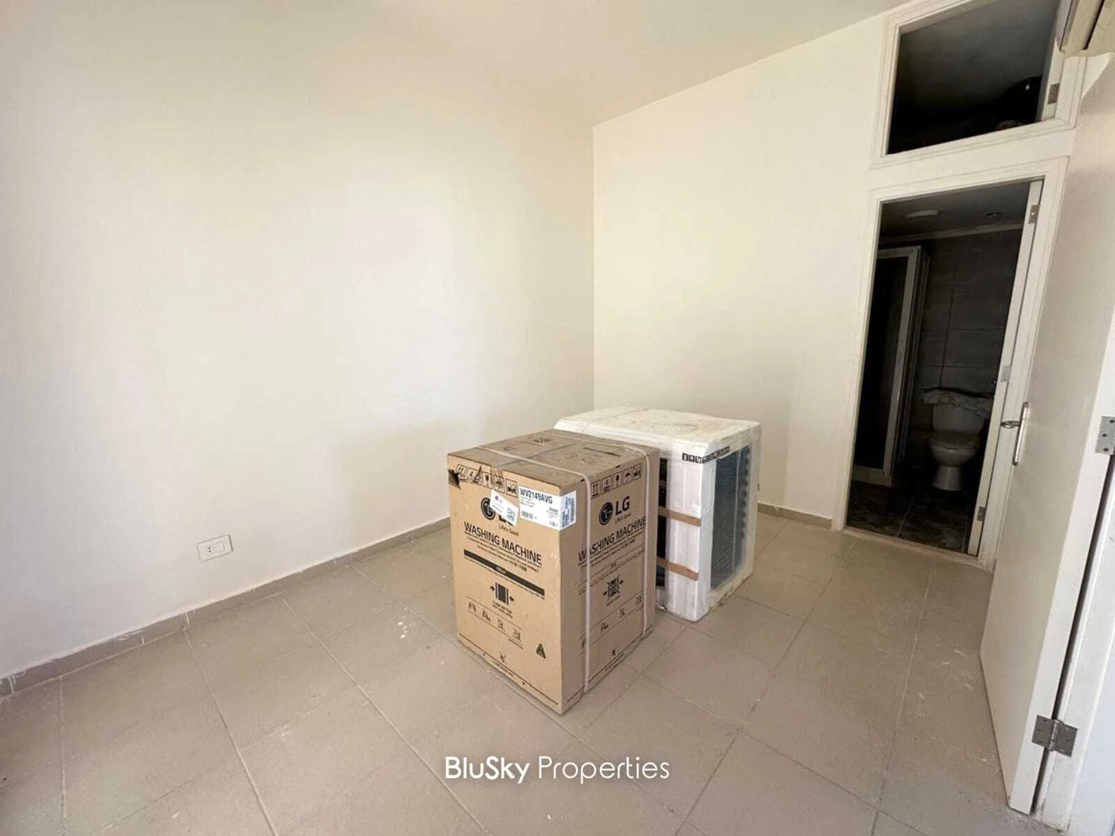 Apartment 97m² Garden for Rent in Bouar — photo 4