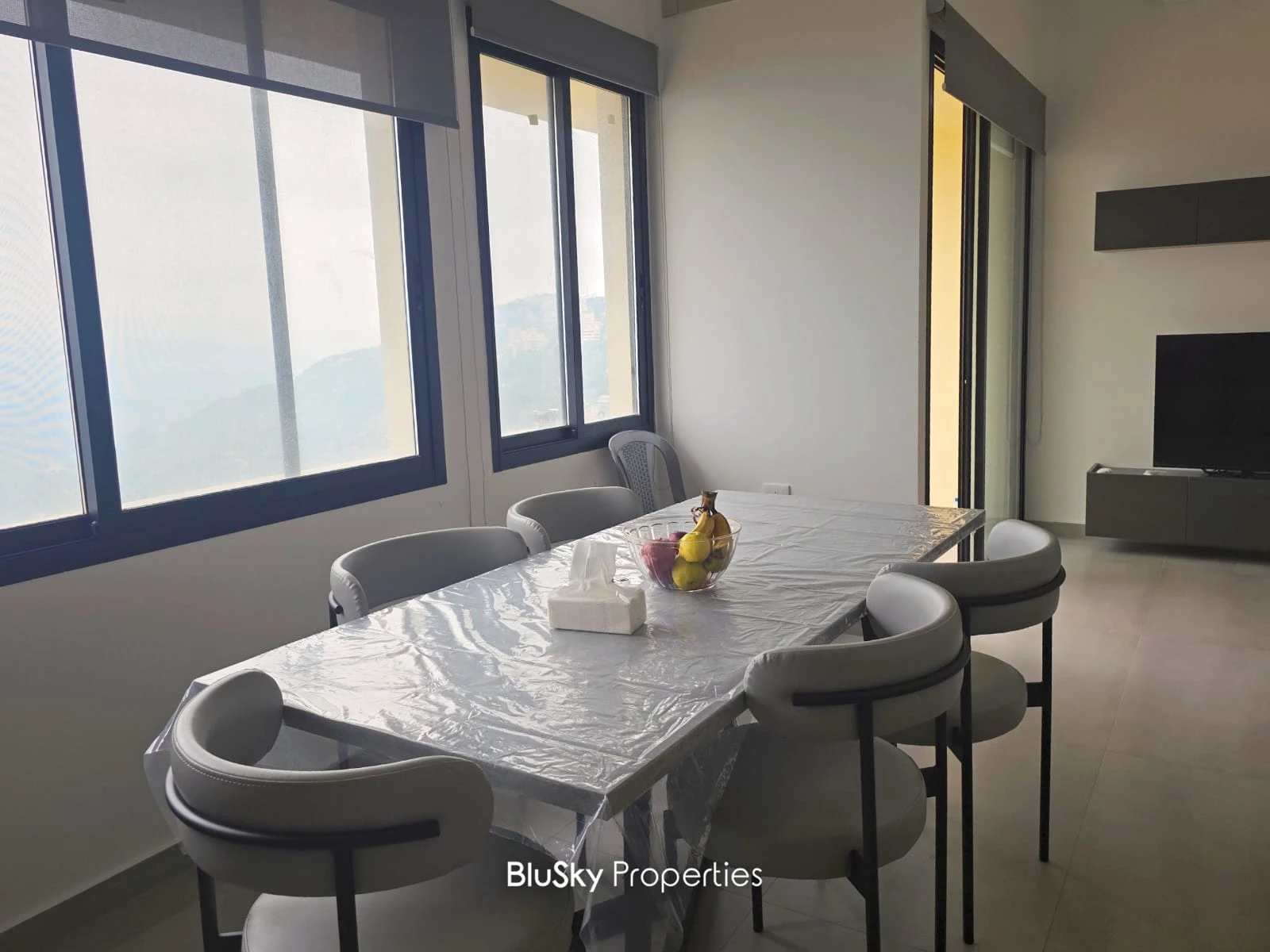 Apartment 140m² for Rent in Broumana