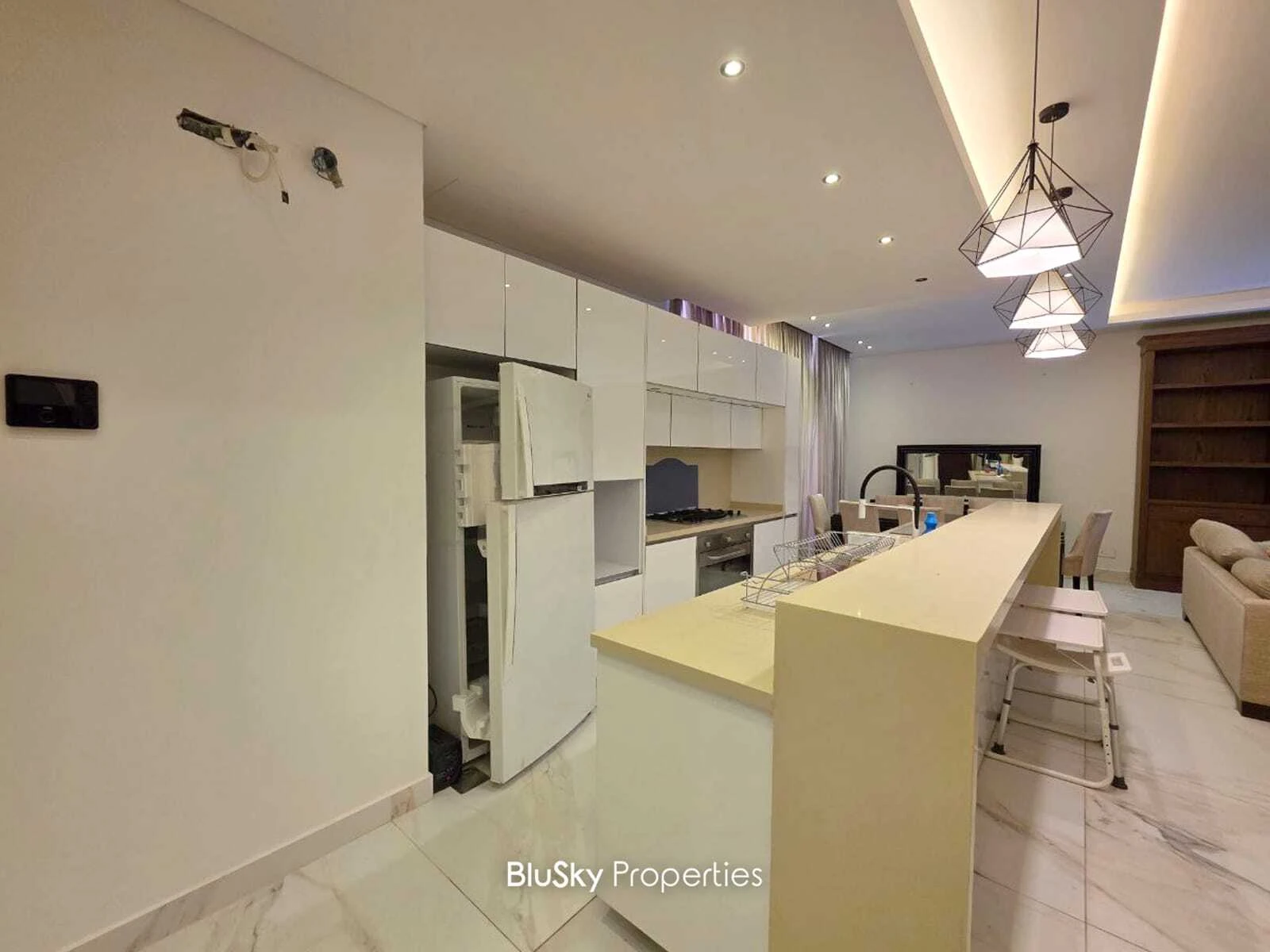 Apartment 145m² Terrace for Rent in Broumana — الصورة 3