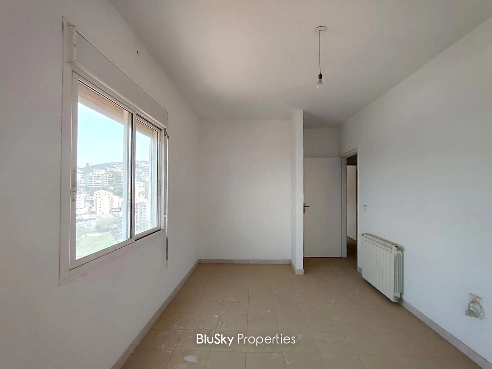 Apartment 150m² Balcony for Sale in Broumana