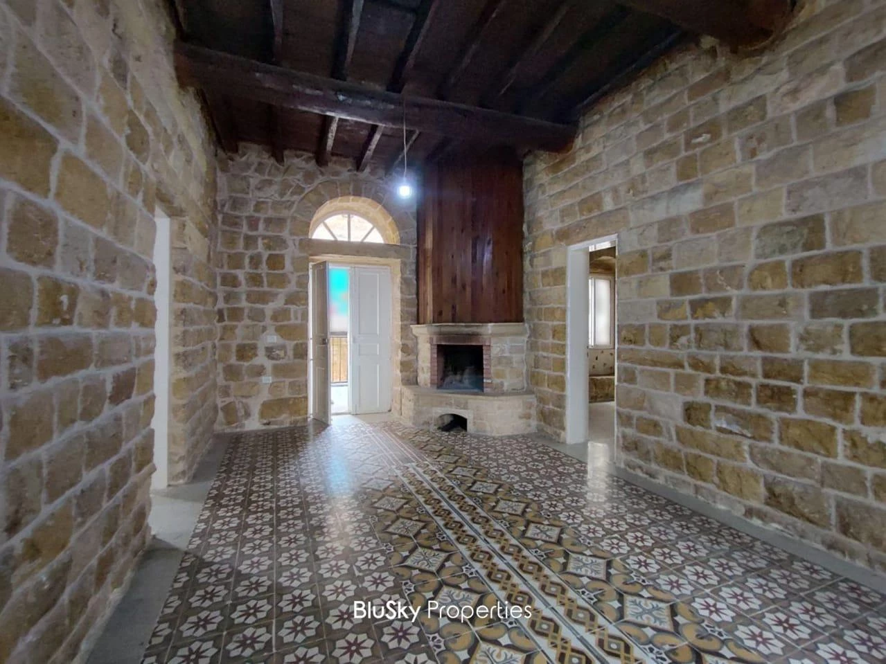 Apartment 170m² Terrace for Rent in Broumana