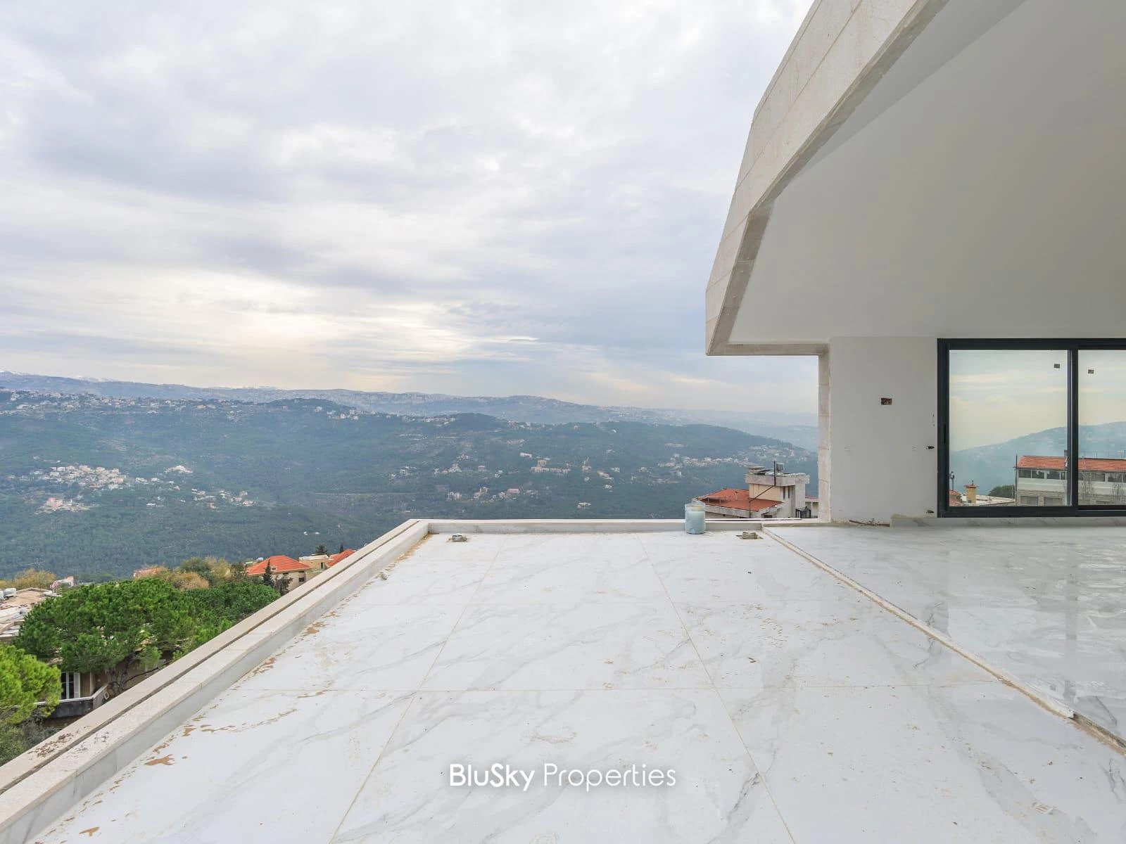 Apartment 170m² Terrace for Sale in Broumana — الصورة 5